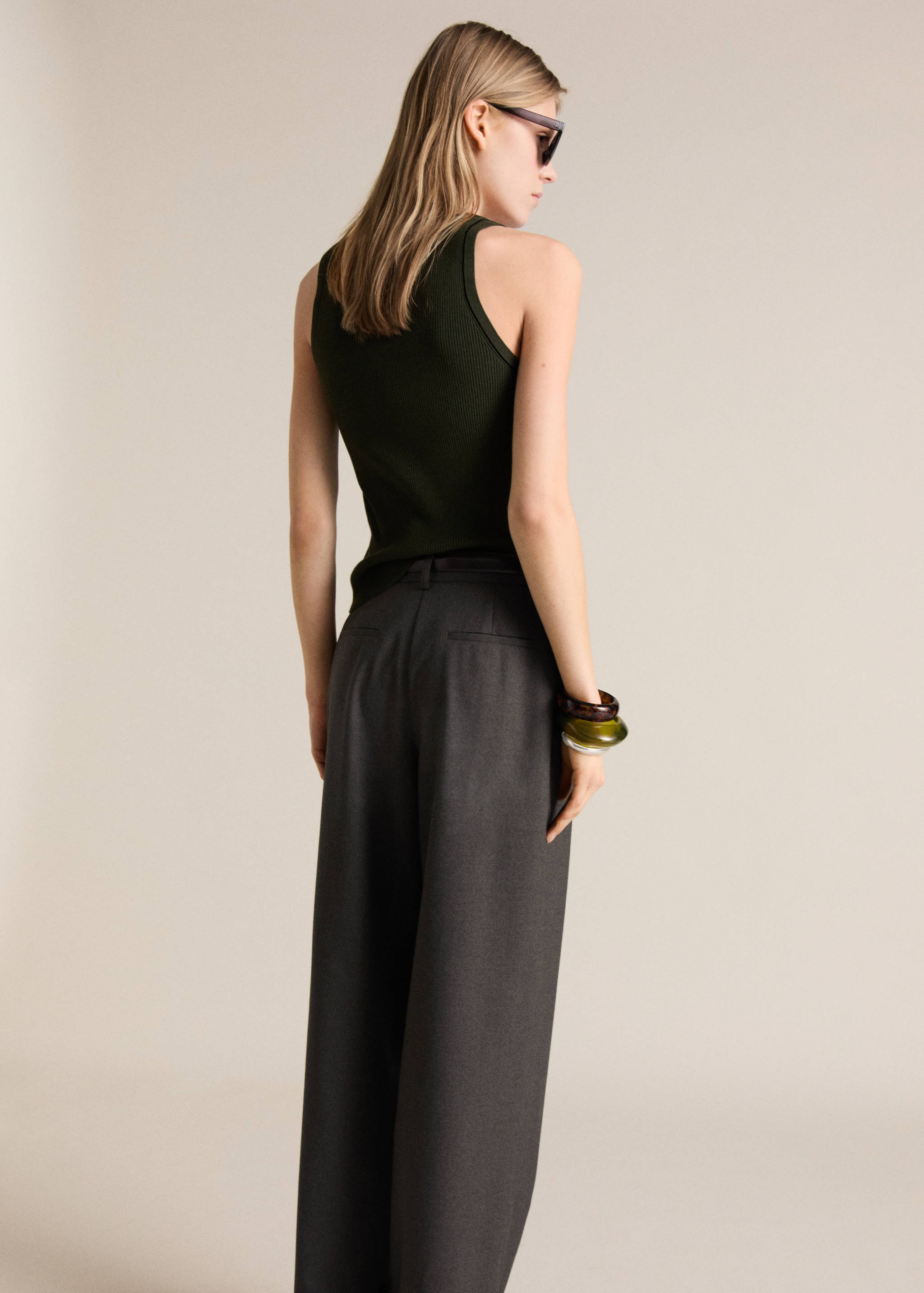 Ribbed top with contrasting trim - Reverse of the article