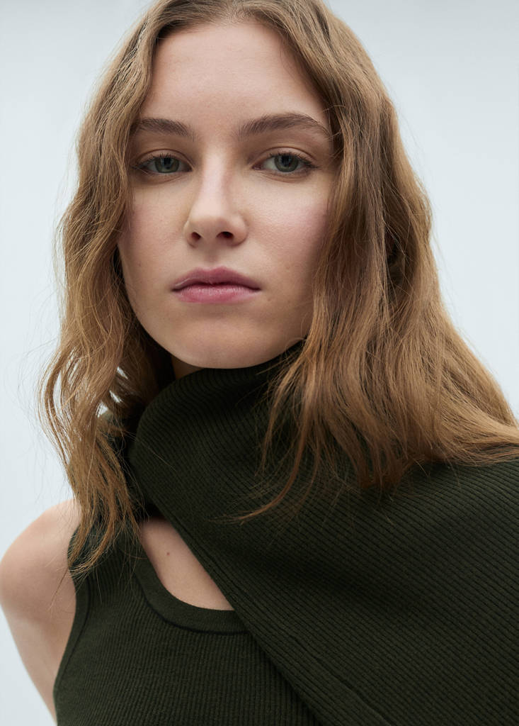 Ribbed top with contrasting trim — Khaki