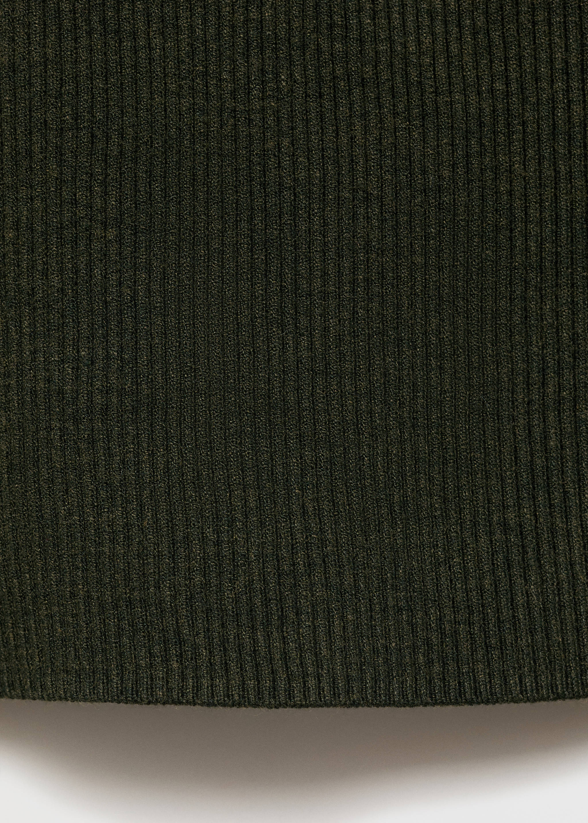 Ribbed top with contrasting trim - Details of the article 0