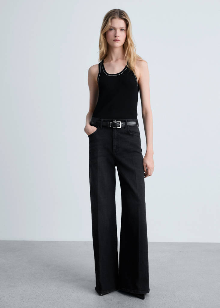 Ribbed top with contrasting trim — Black