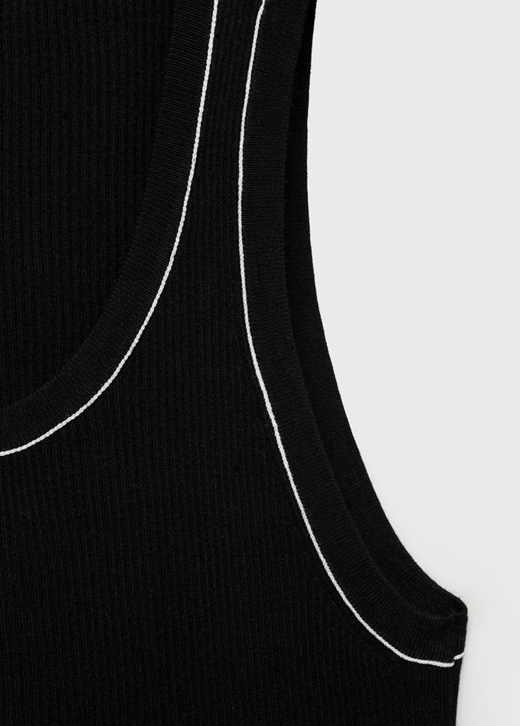 Ribbed top with contrasting trim — Black