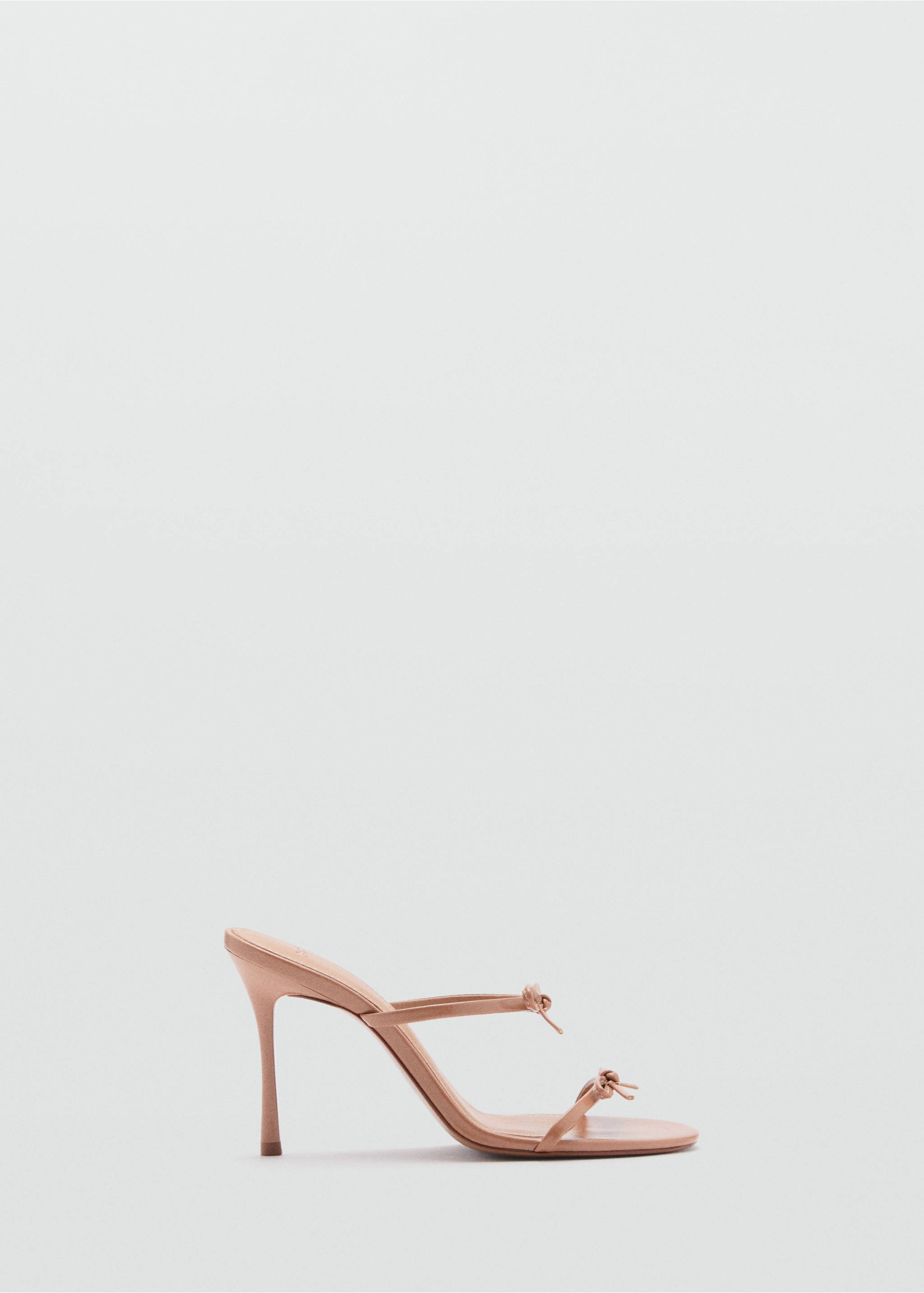 Strappy heeled sandals with bow detail - Article without model, Nude. Ref: 87064077-00.