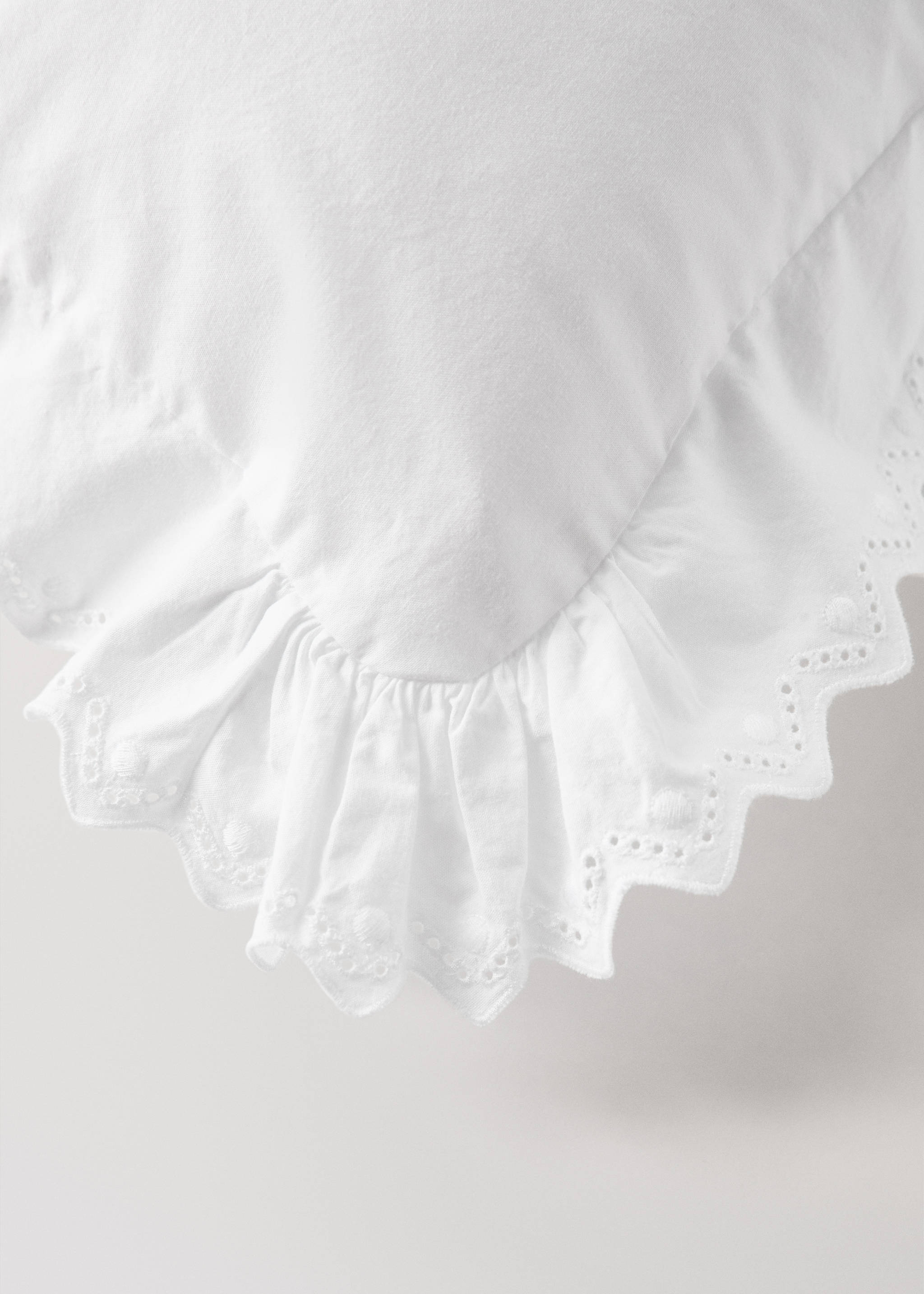 Σετ πανωσέντονο και μαξιλάρι για λίκνο με βολάν - Λεπτομέρεια του προϊόντος 3