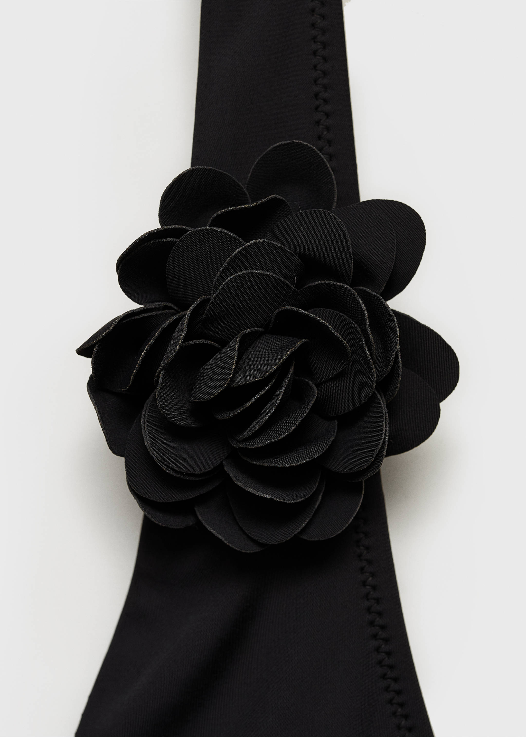 Bañador detalle flores - Detalle del artículo 8, Negro. Ref: 87064388-00.