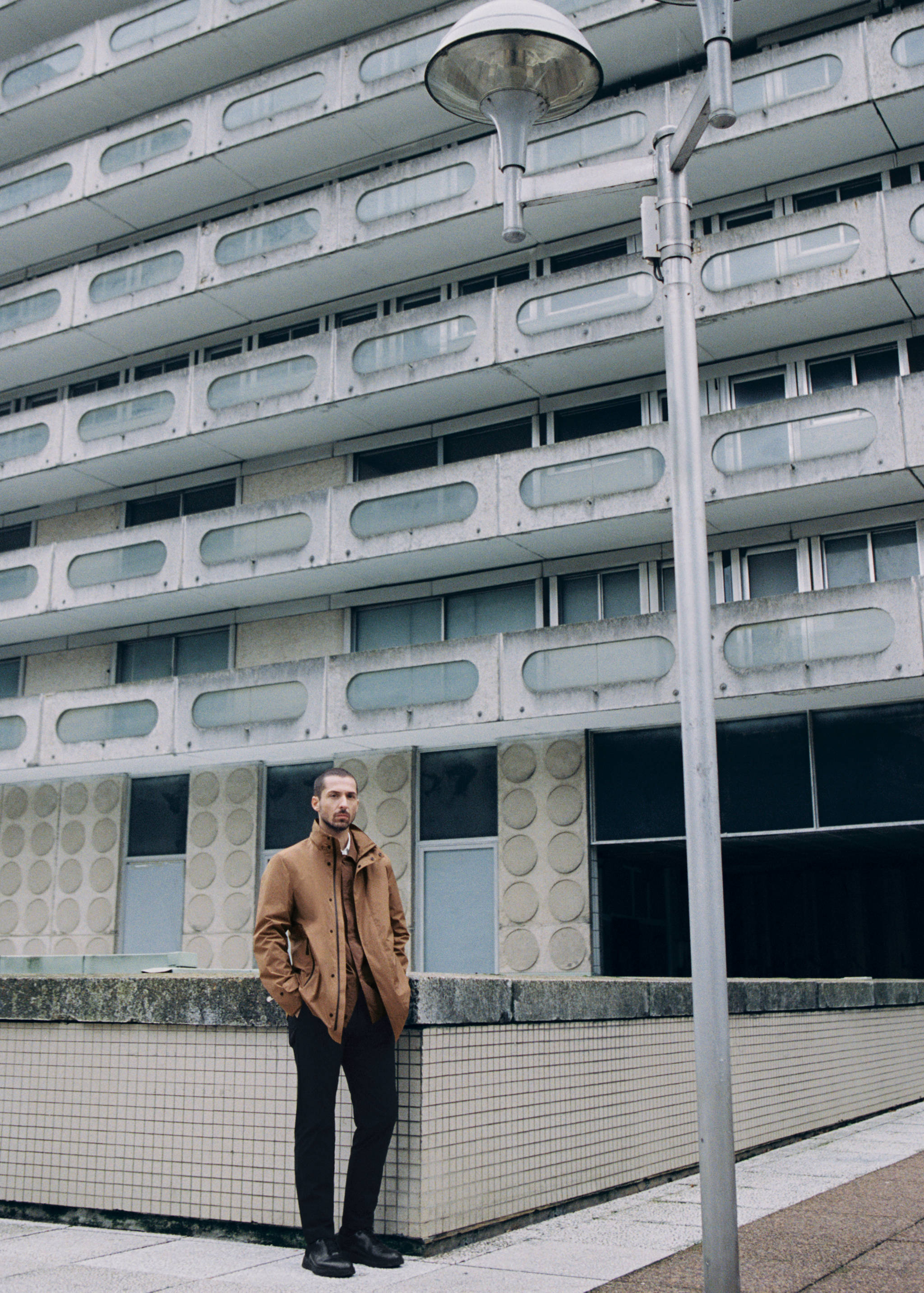 Stretch fabric slim-fit pants with drawstring - Details of the article 5