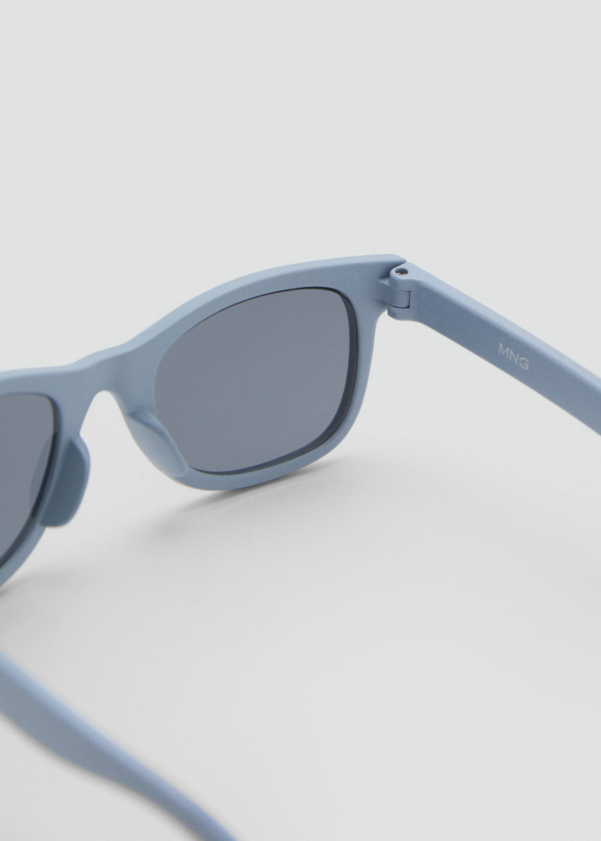 Matte frame sunglasses - Details of the article 1