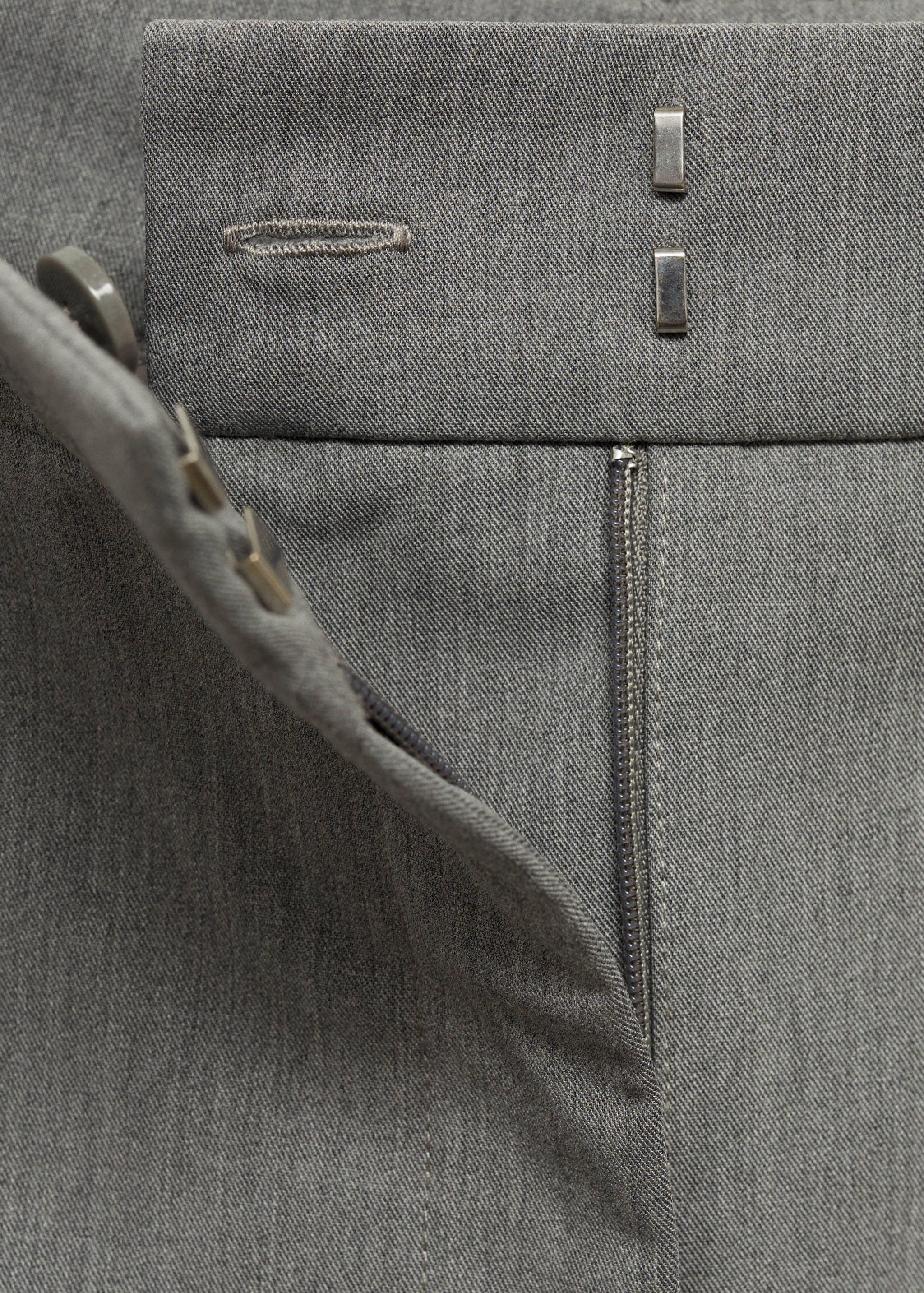 Straight mid-rise trousers - Details of the article 0
