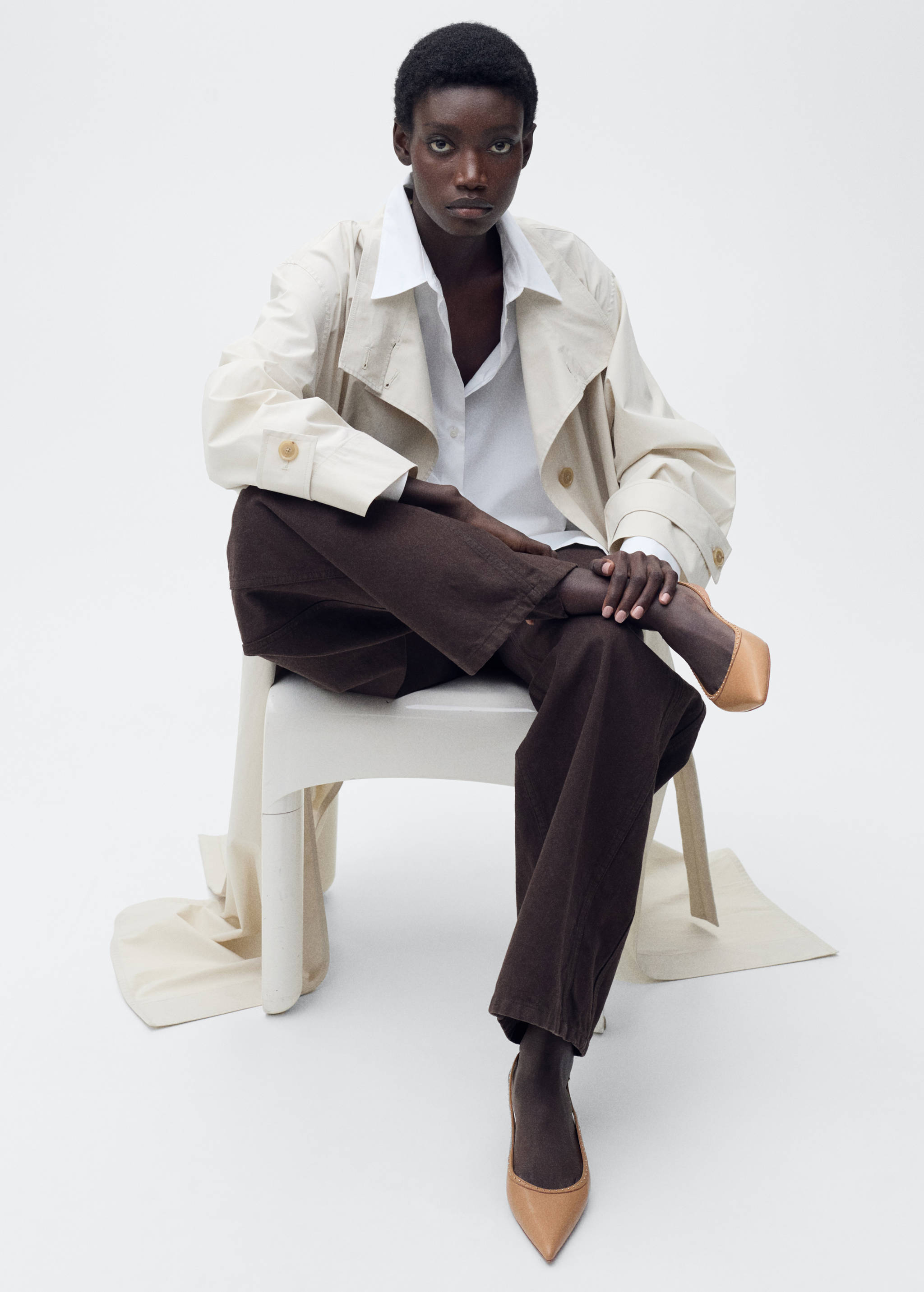 Zapato kitten detalle tachuelas - Detalle del artículo 9