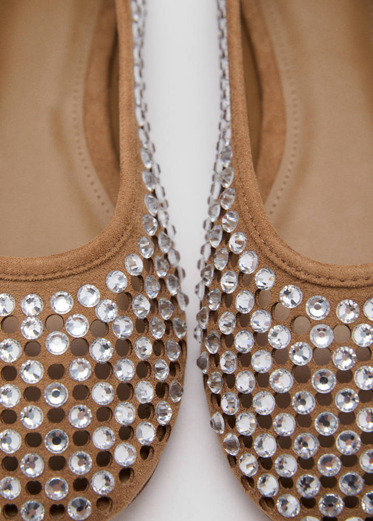 Rhinestone die-cut ballet flats — Beige