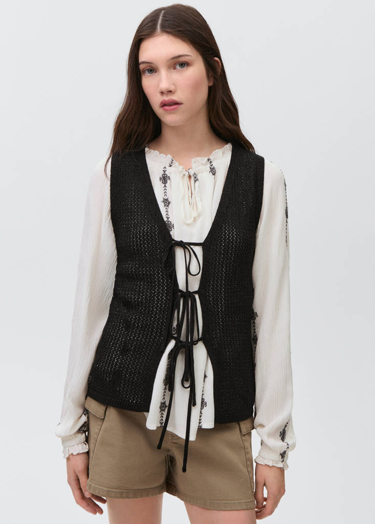 Openwork knitted waistcoat — Black