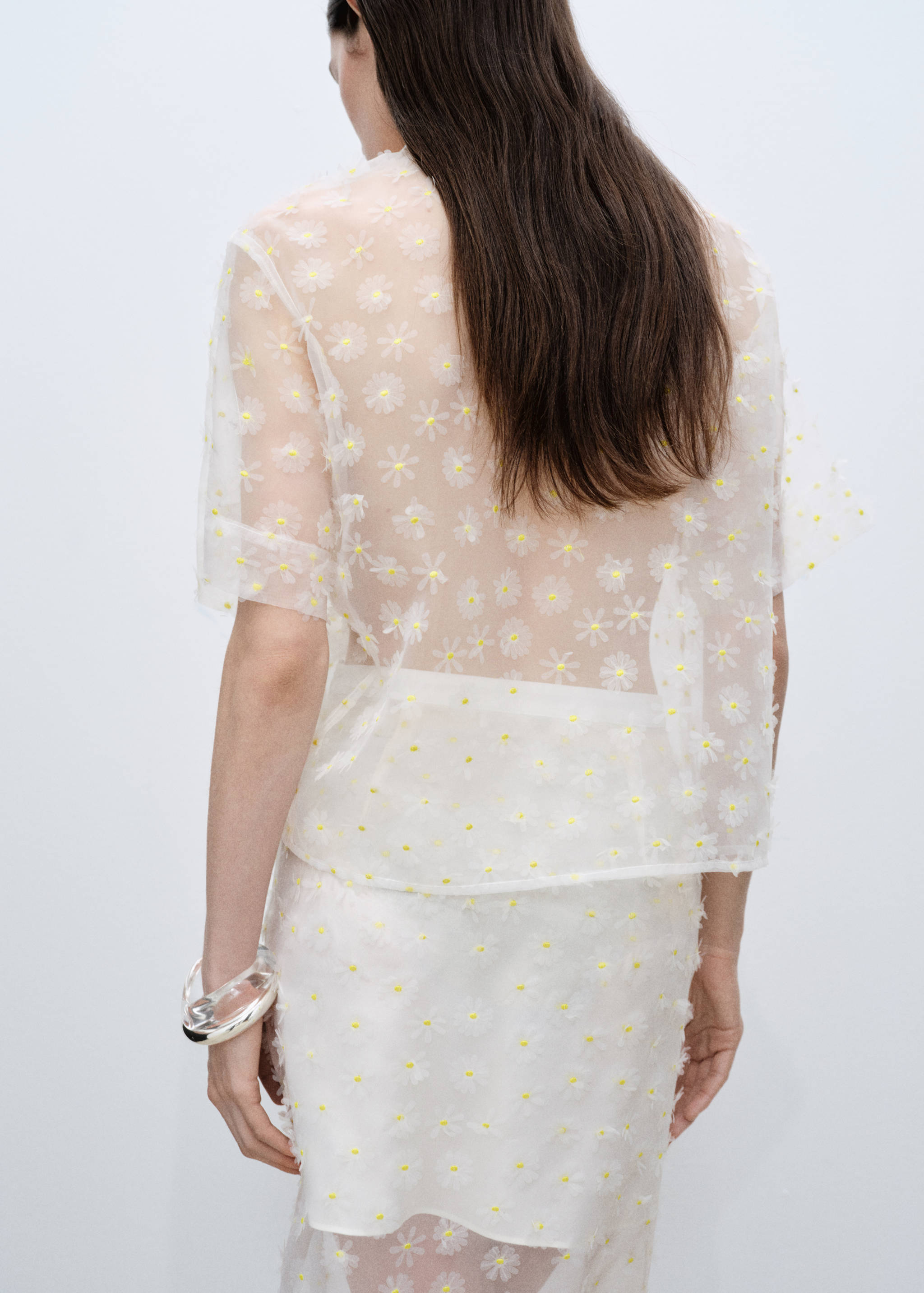 Semi-transparent floral-embroidered shirt embroidered - Reverse of the article