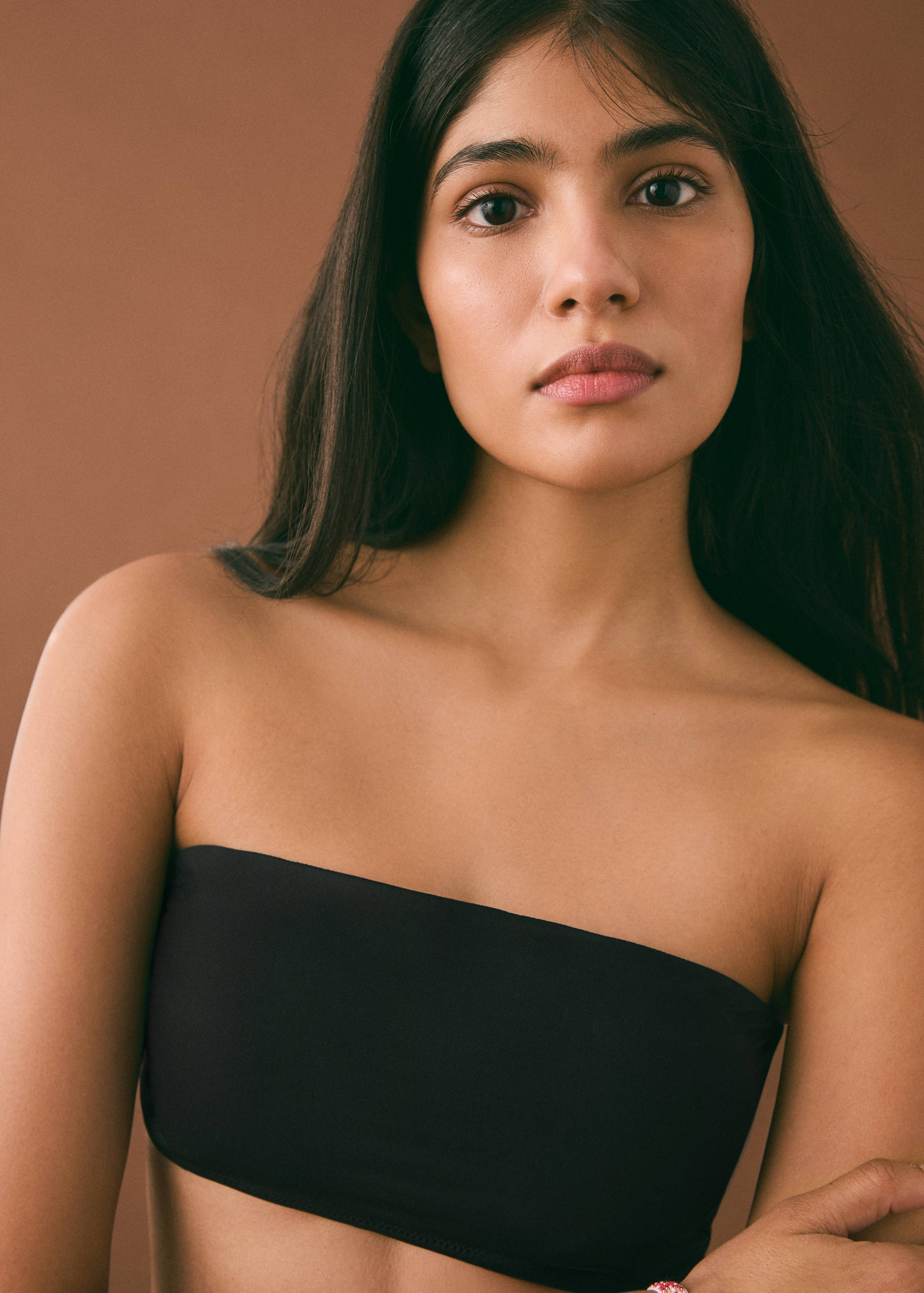 Swimsuit with asymmetrical opening - Details of the article 1