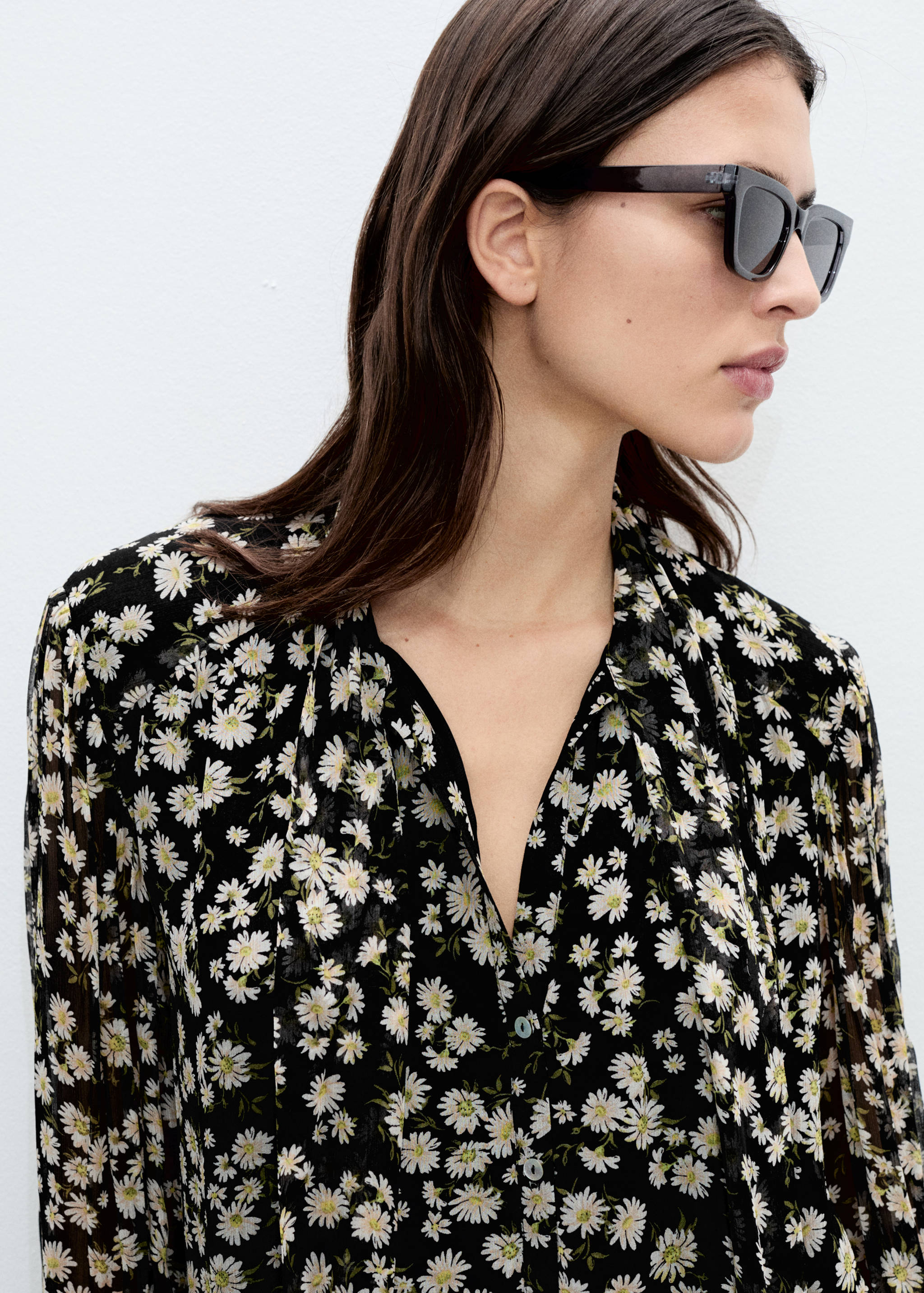 Floral tie blouse - Details of the article 1