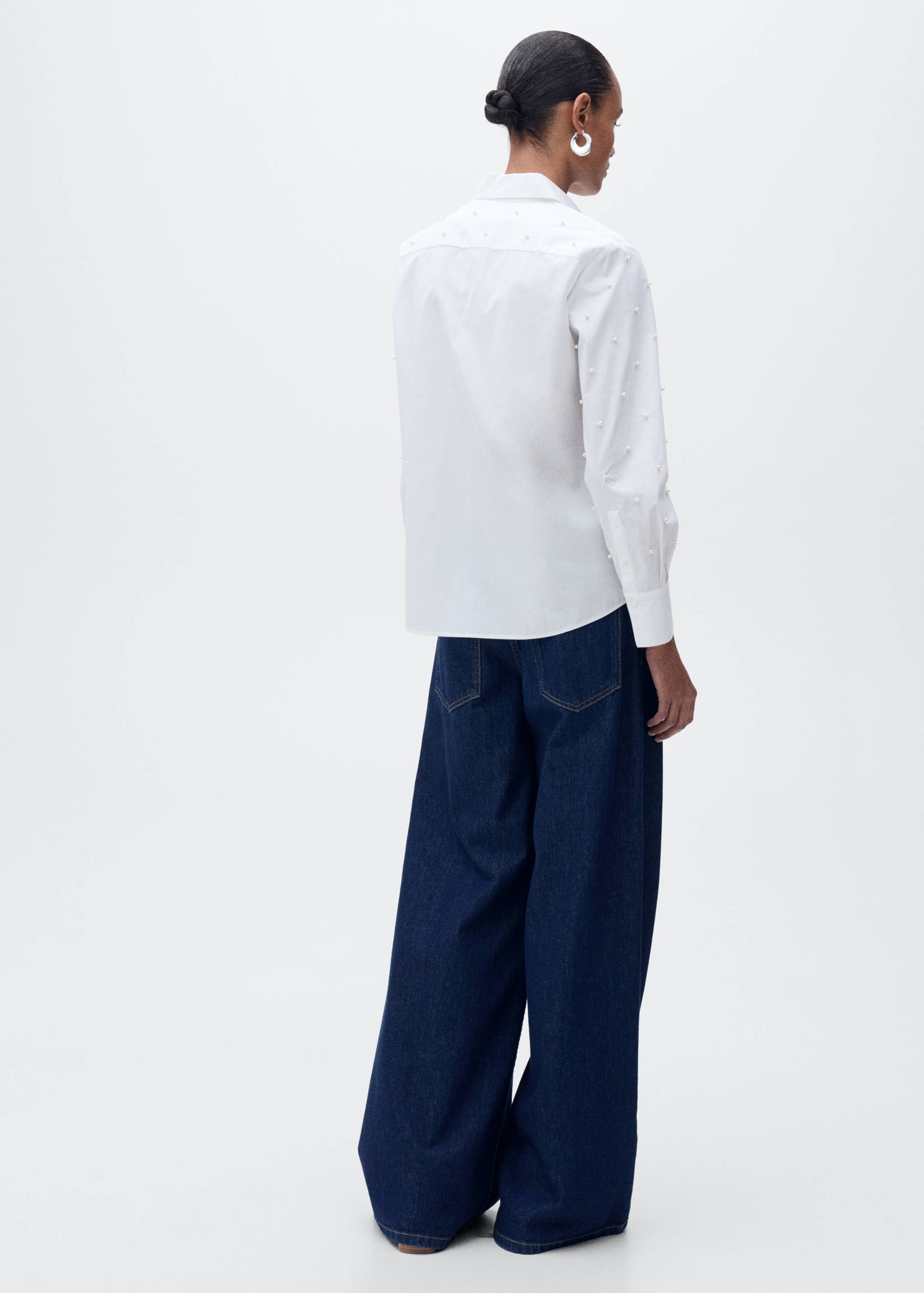 Cotton shirt with pearl detail - Reverse of the article