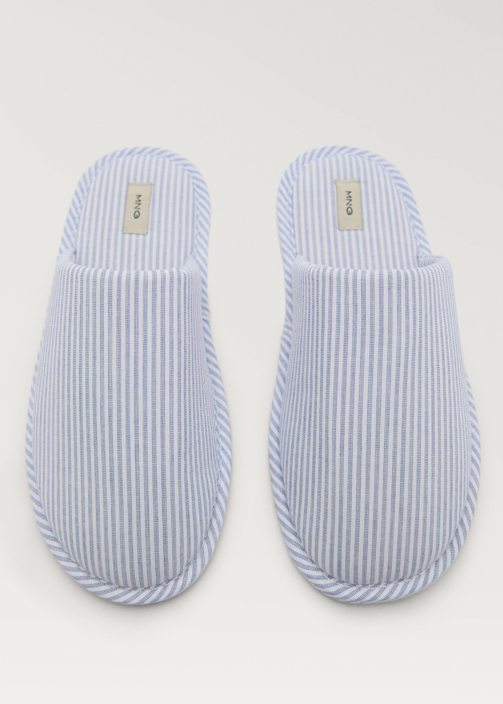 Open house slippers - Details of the article 2