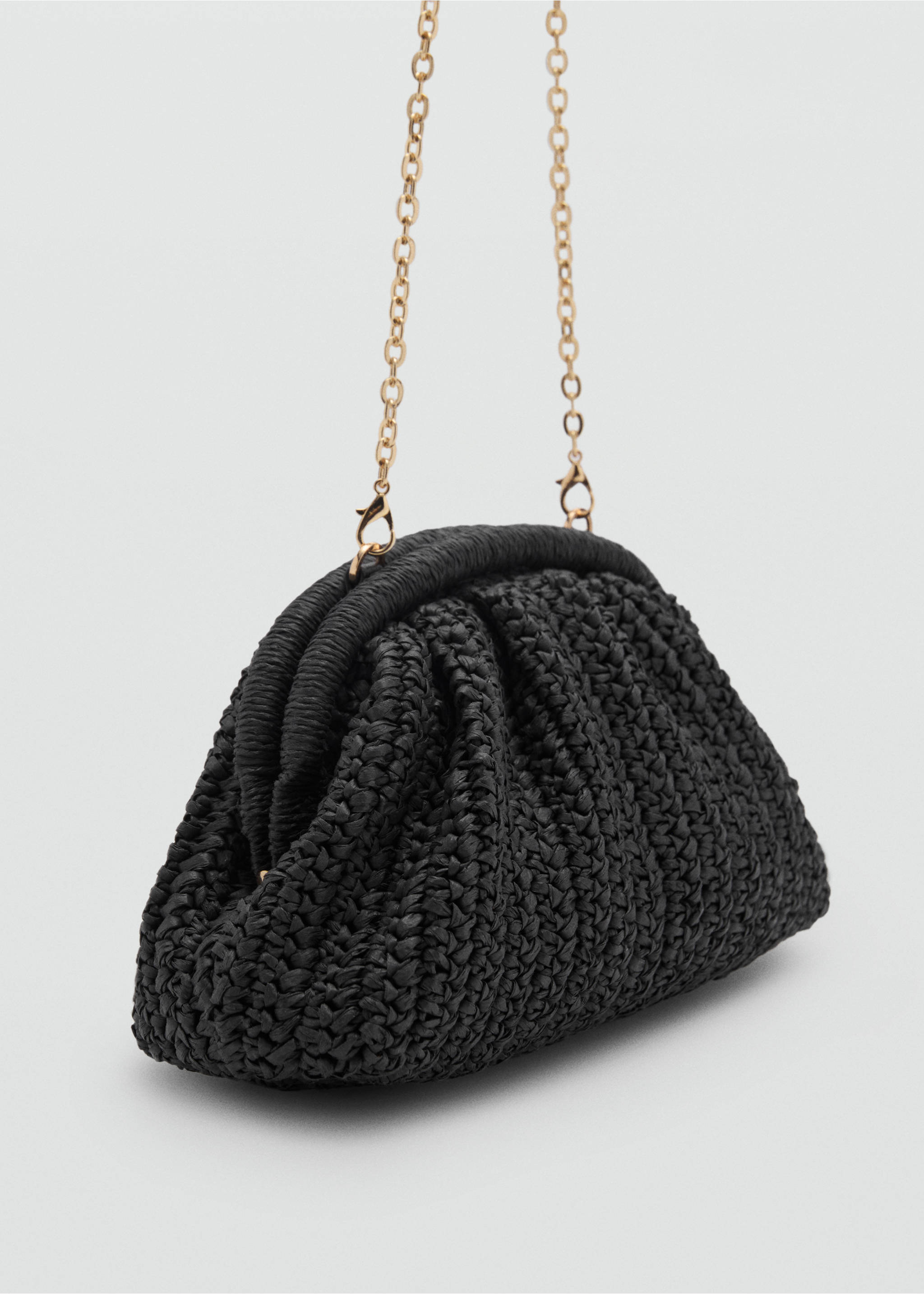 Black woven crossbody bag with a gold chain strap and kiss-lock closure., Black. Ref: 87065921-00.