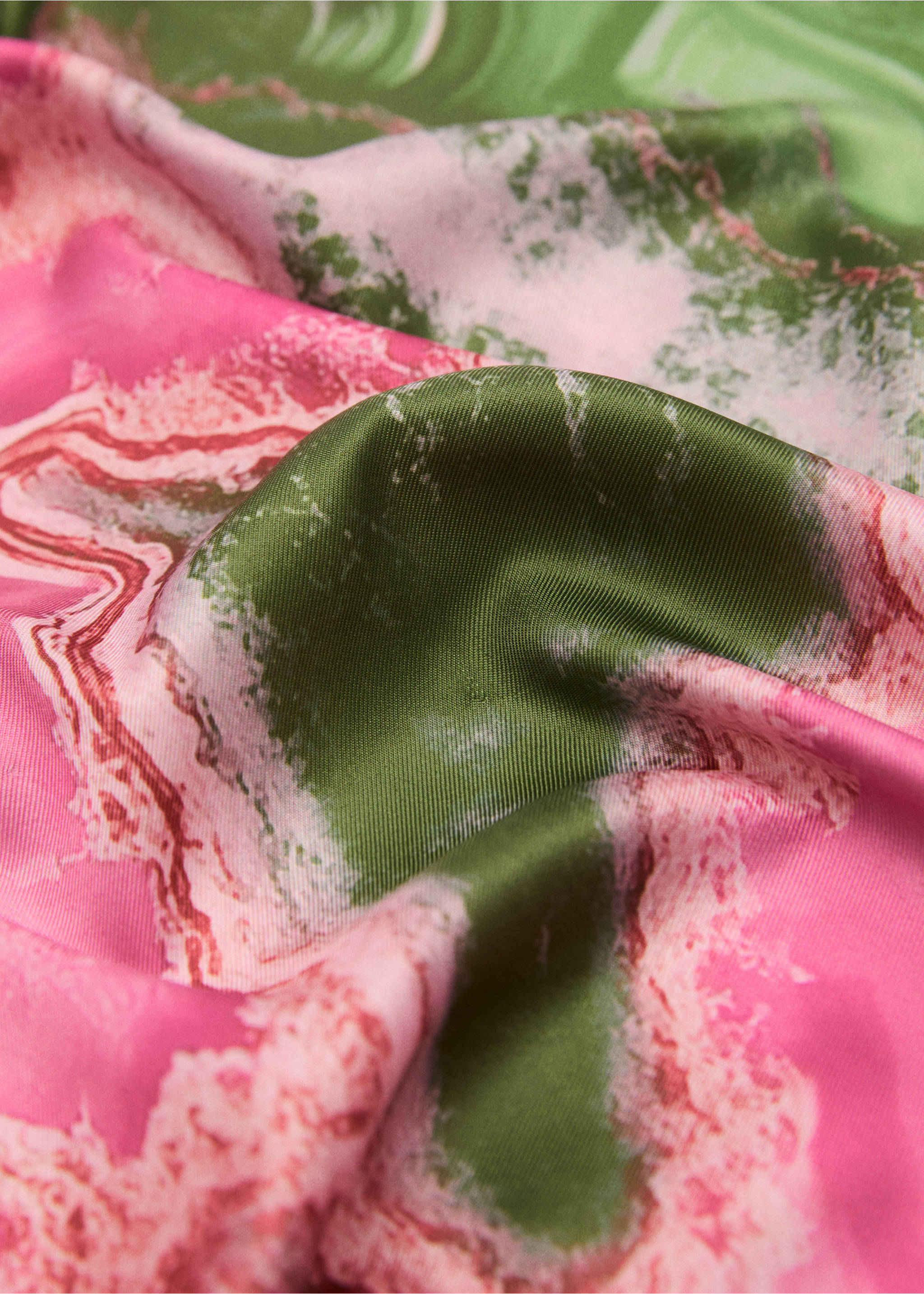 Abstract-print satin scarf - Details of the article 1, Pink. Ref: 87065925-00.