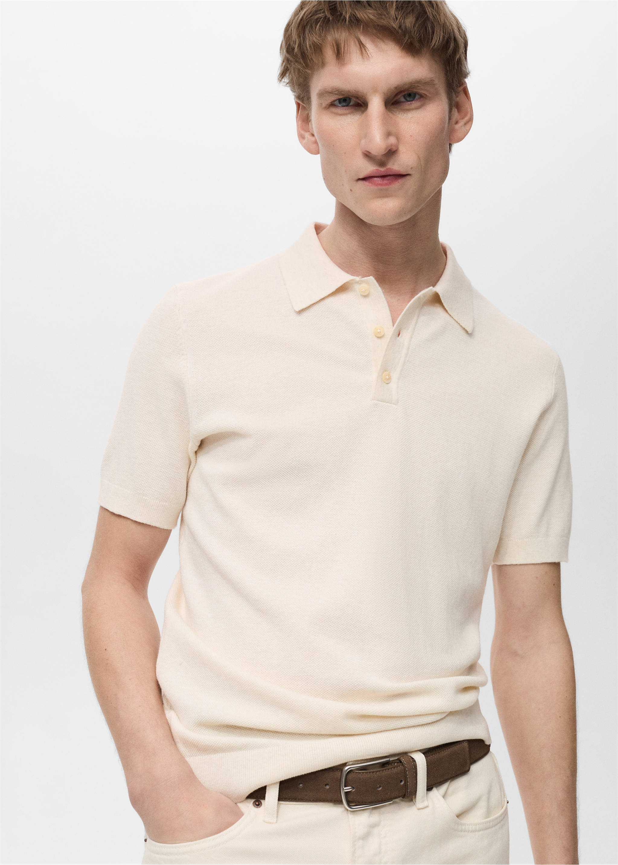 Structured knitted slim-fit polo shirt - Details of the article 2, Ivory White. Ref: 87065932-00.