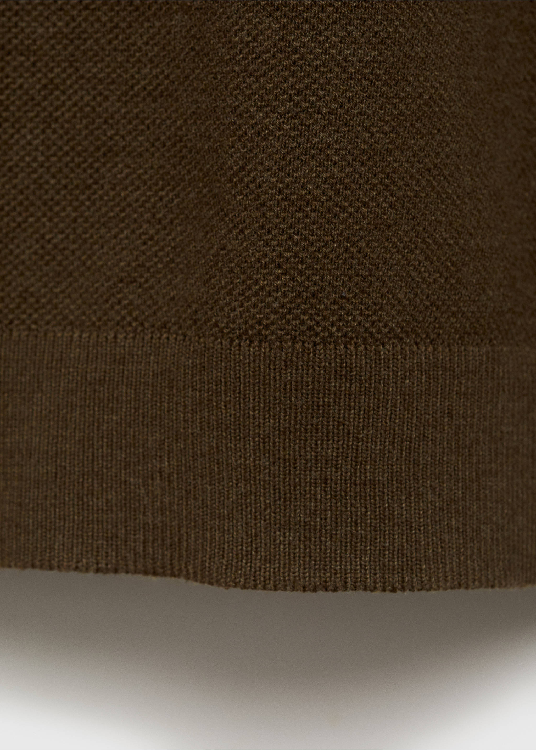 Structured knitted slim-fit polo shirt - Details of the article 0, Brown. Ref: 87065932-00.