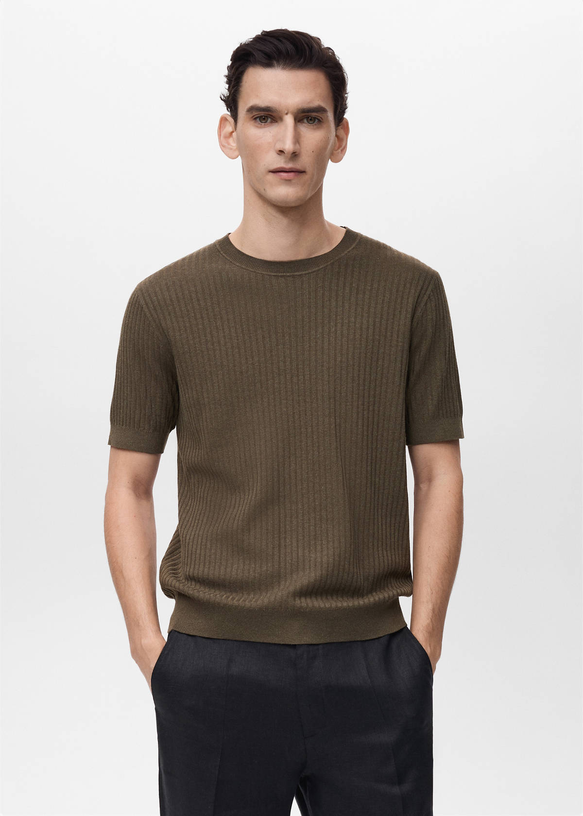 Textured striped T-shirt — Brown