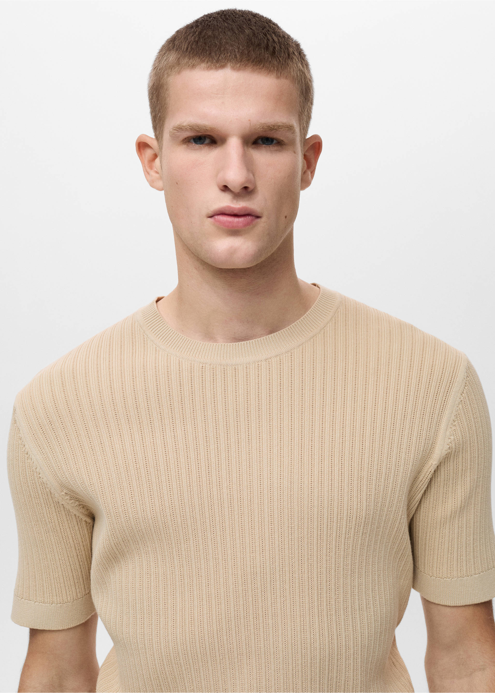 Braided cotton knitted T-shirt - Details of the article 1, Ecru. Ref: 87065934-00.