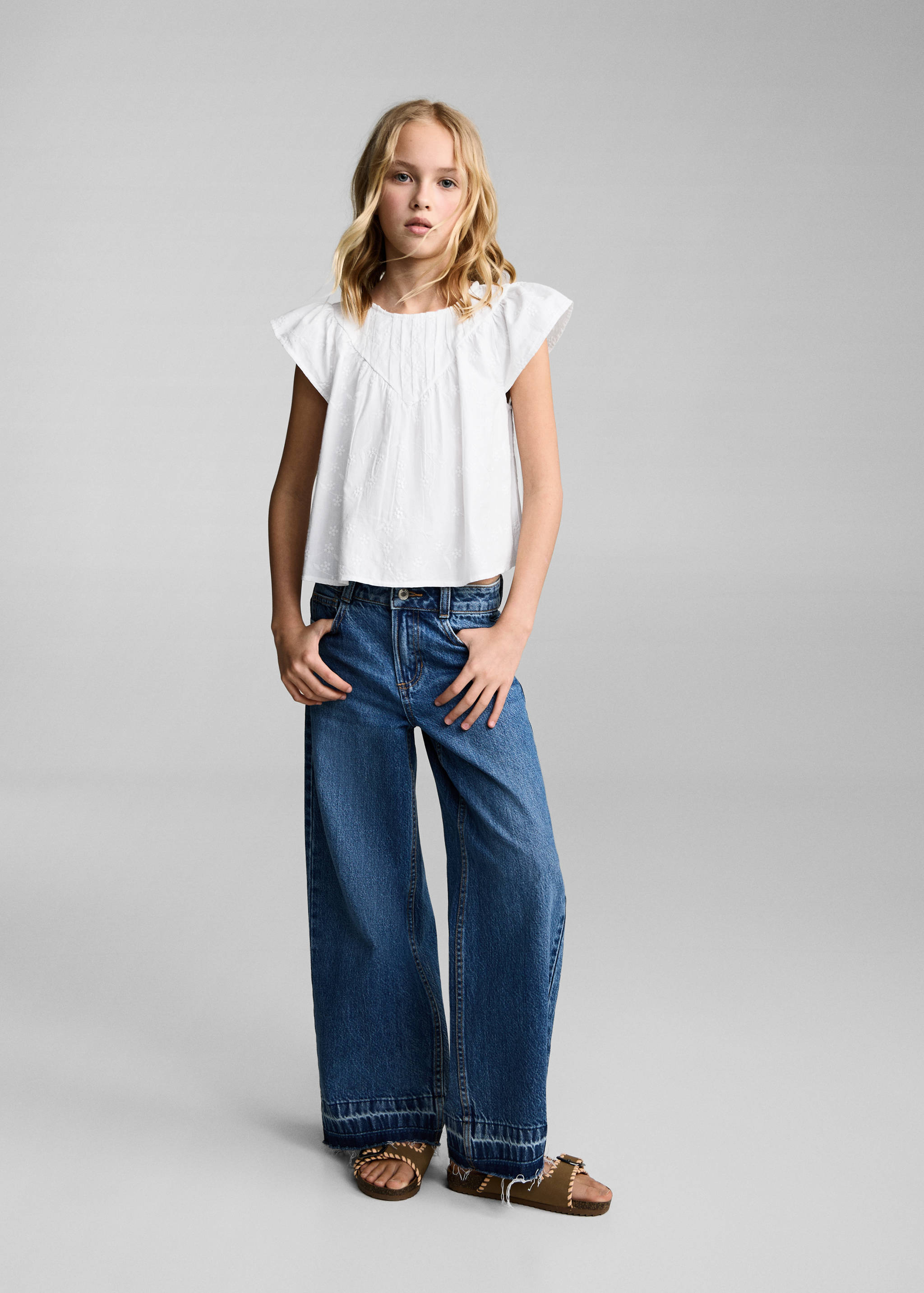 Embroidered cotton blouse - General plane