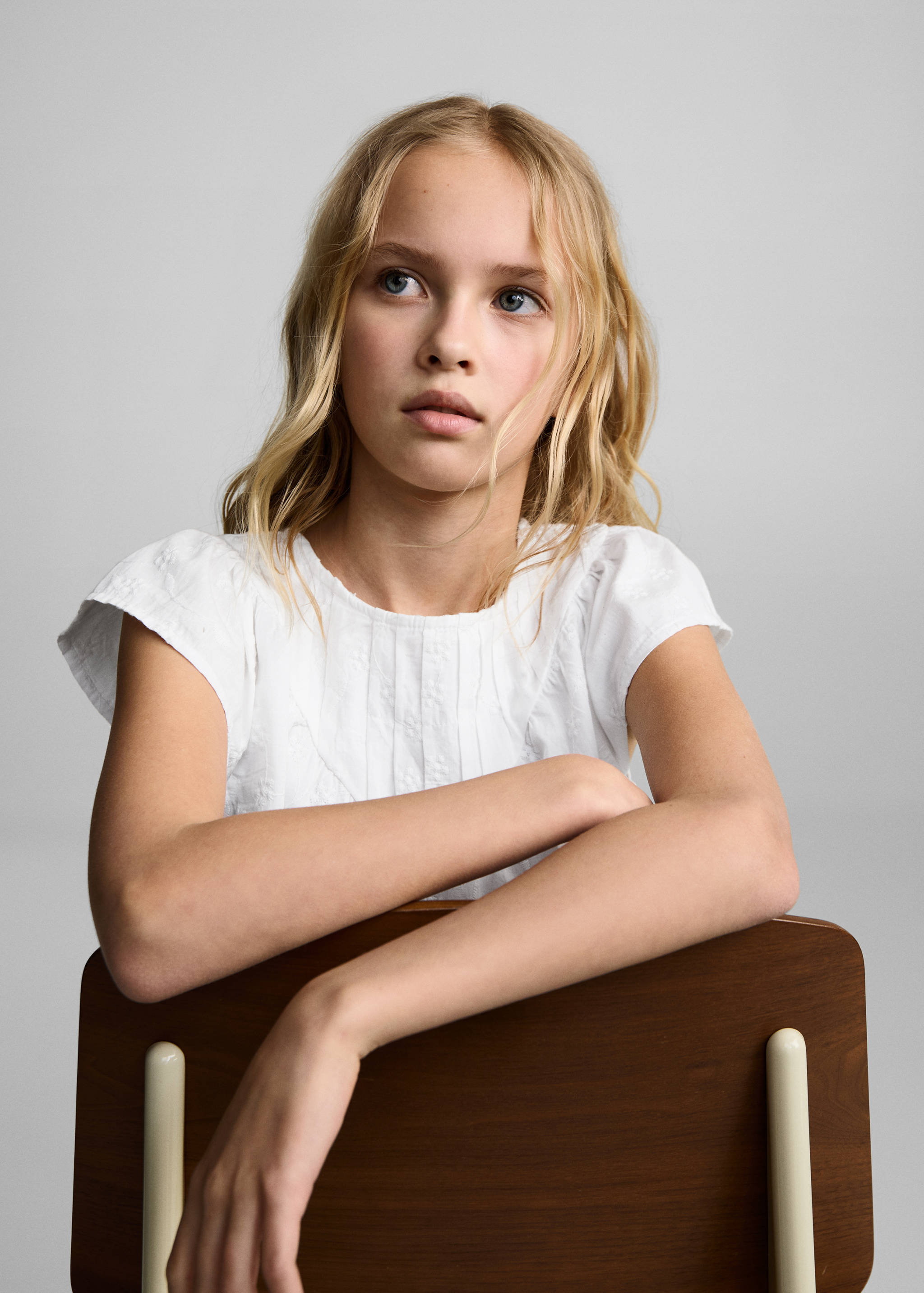 Embroidered cotton blouse - Details of the article 2