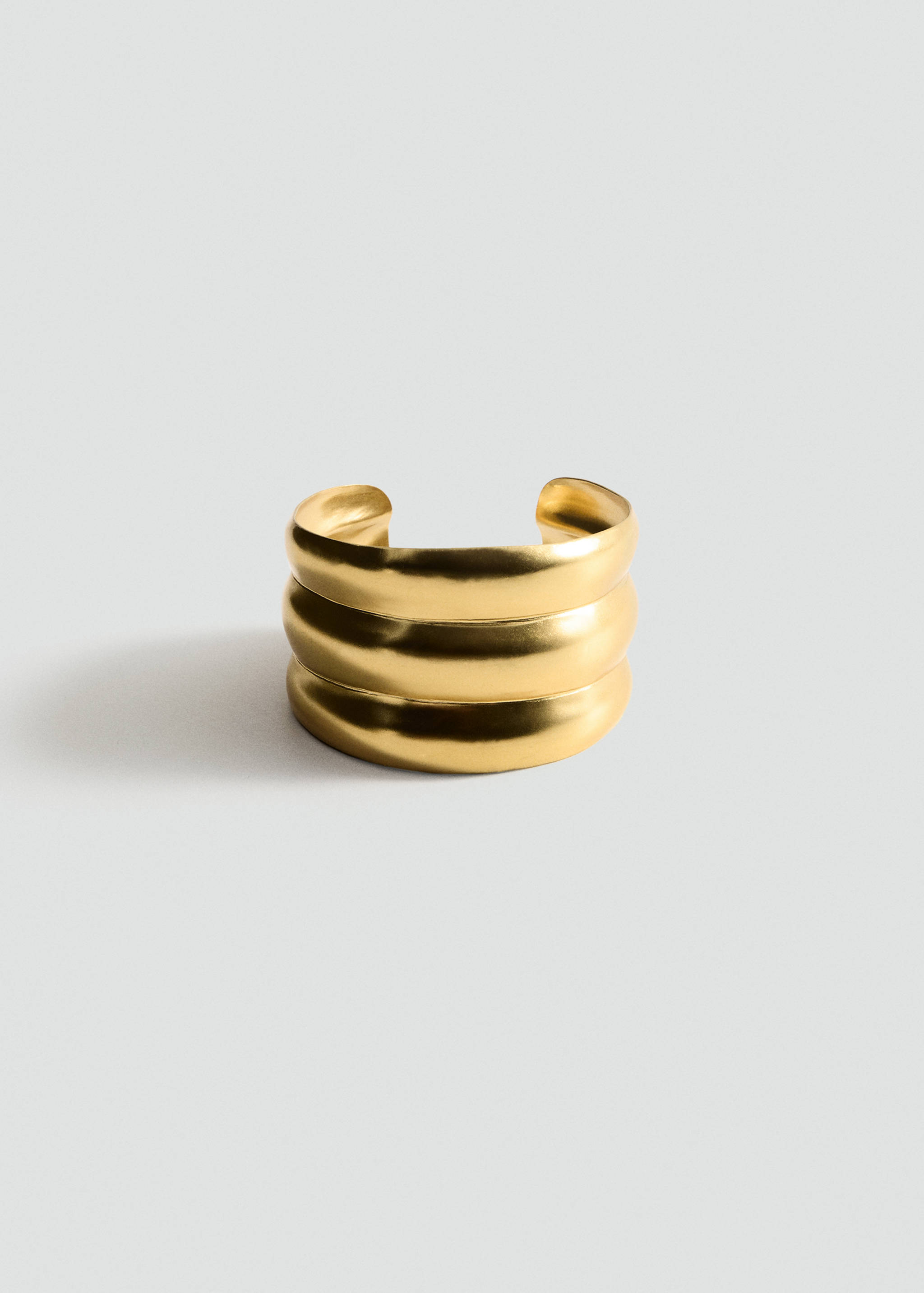 Rigid bracelet with relief - Article without model