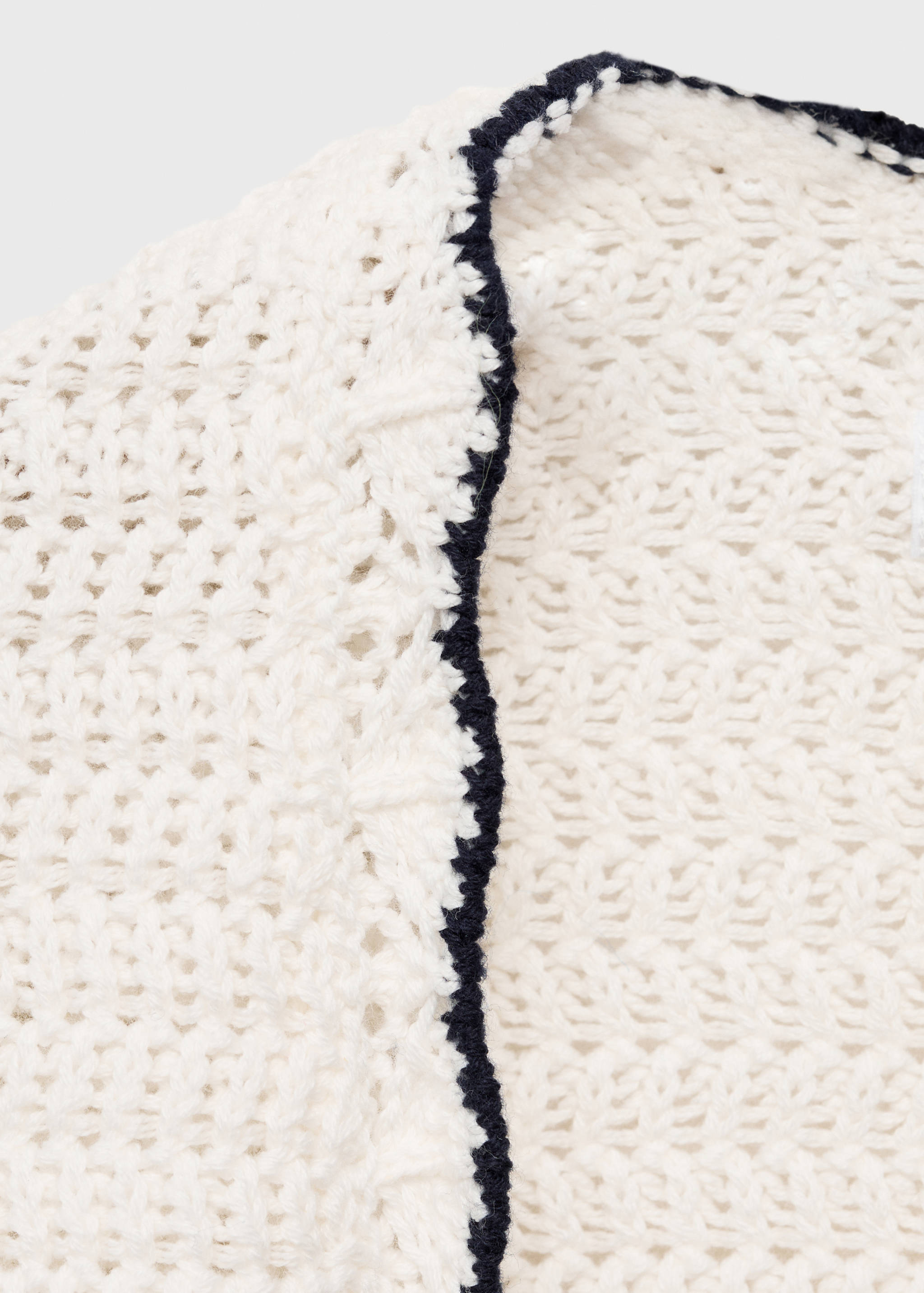 Knitted cardigan with contrasting trims - Details of the article 8