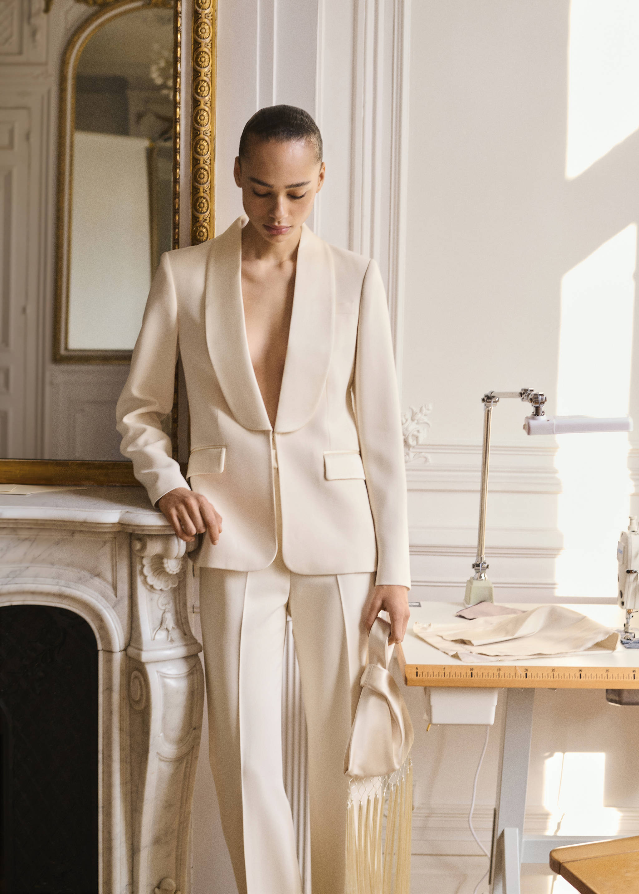 Saten yaka blazer ceket - Orta plan