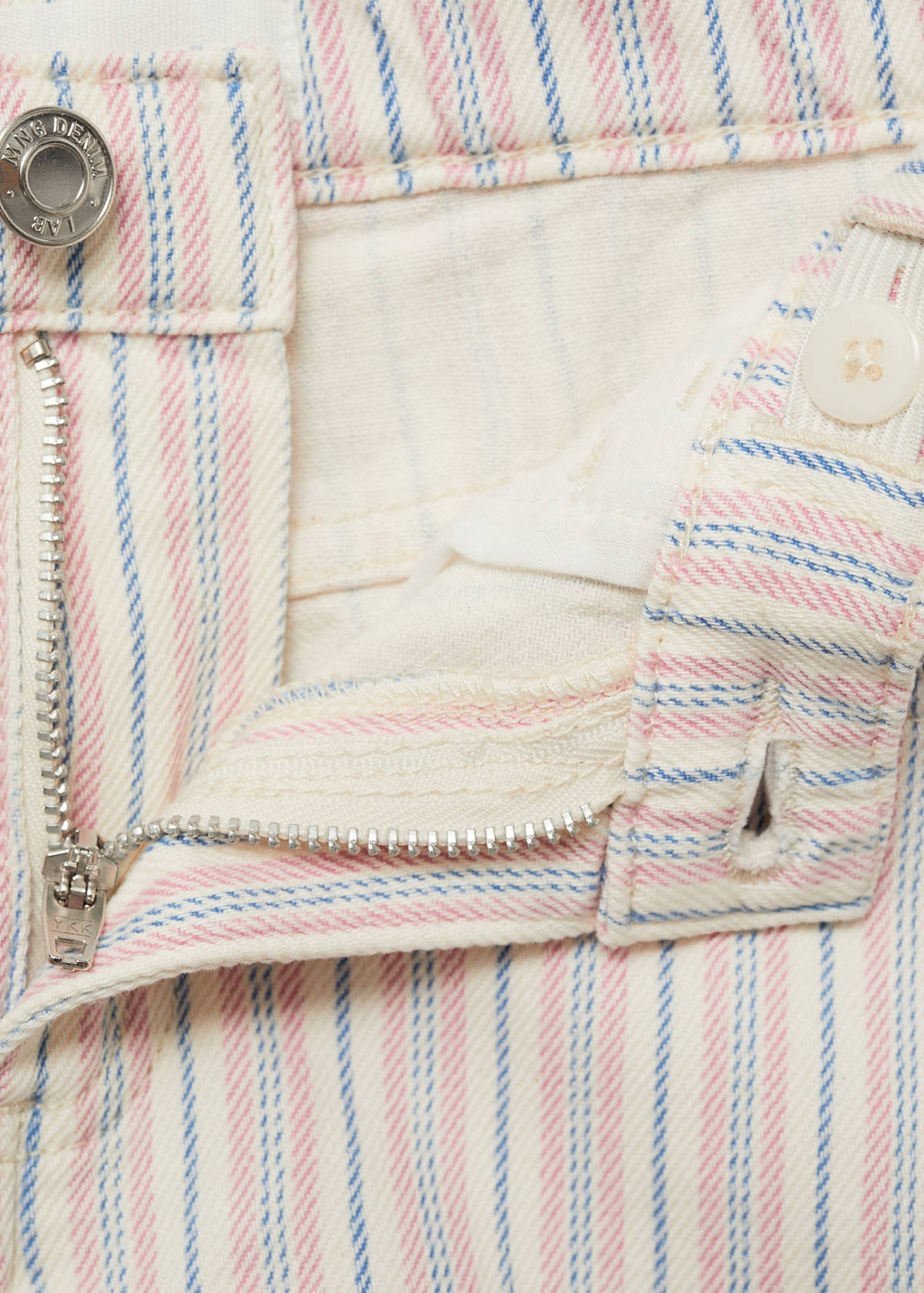 Striped denim shorts — Ecru
