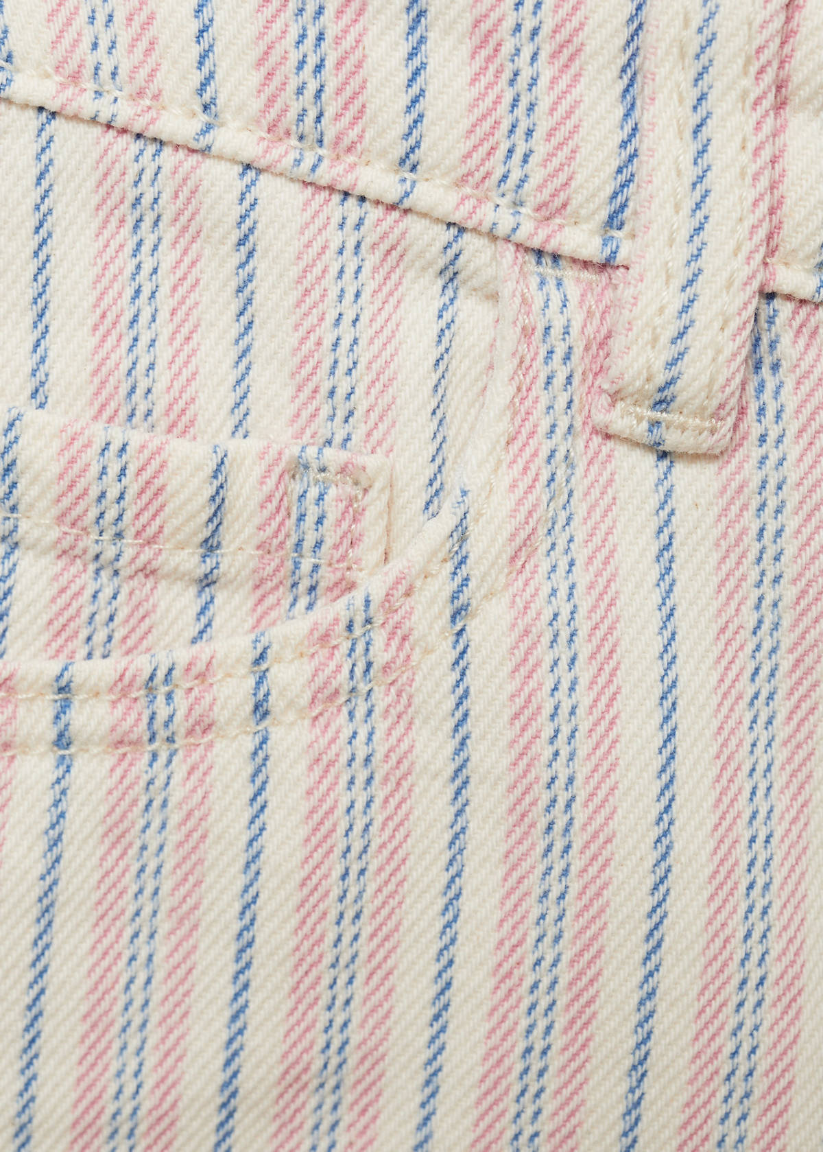 Striped denim shorts — Ecru
