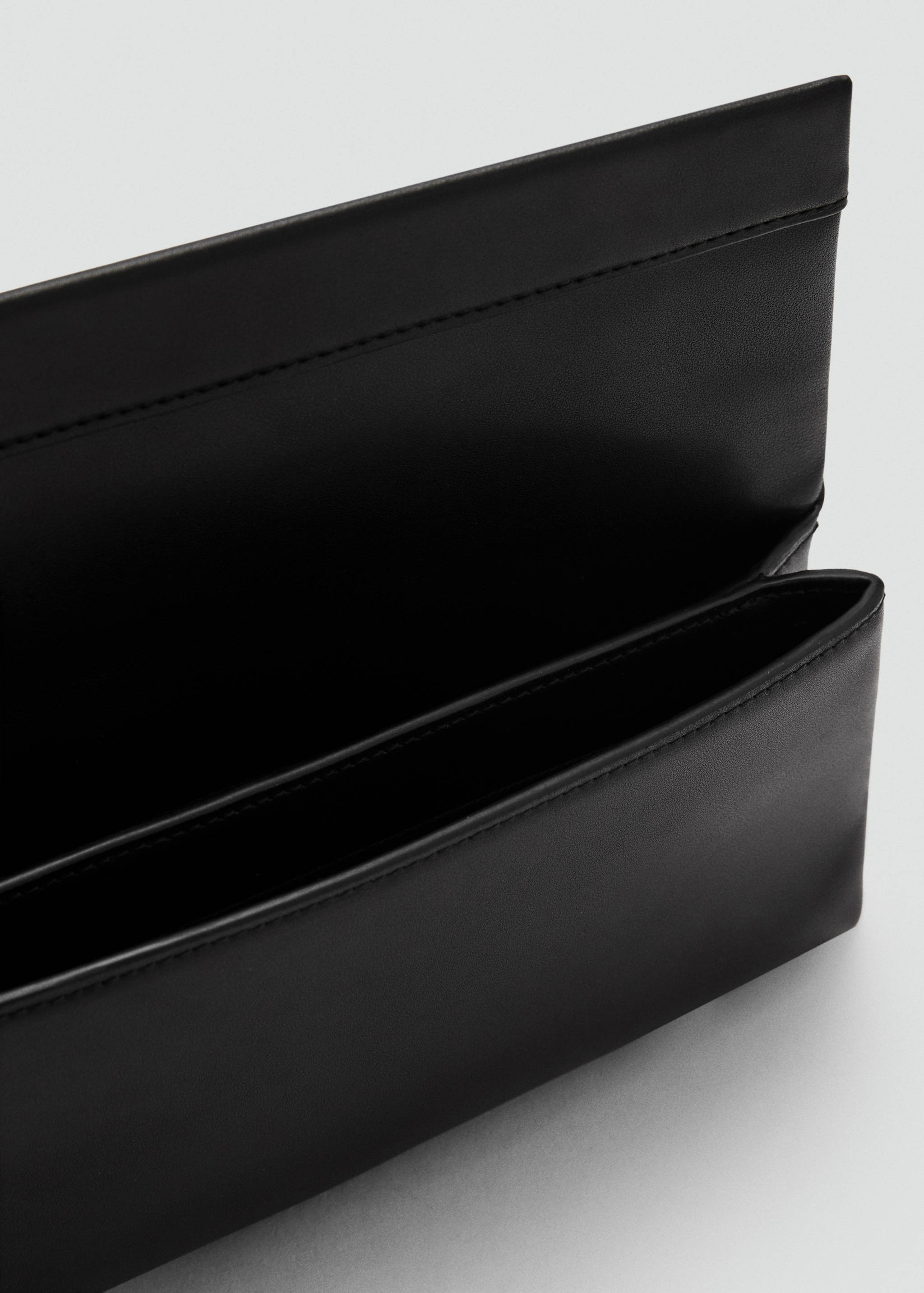 Flap leather bag - Details of the article 2