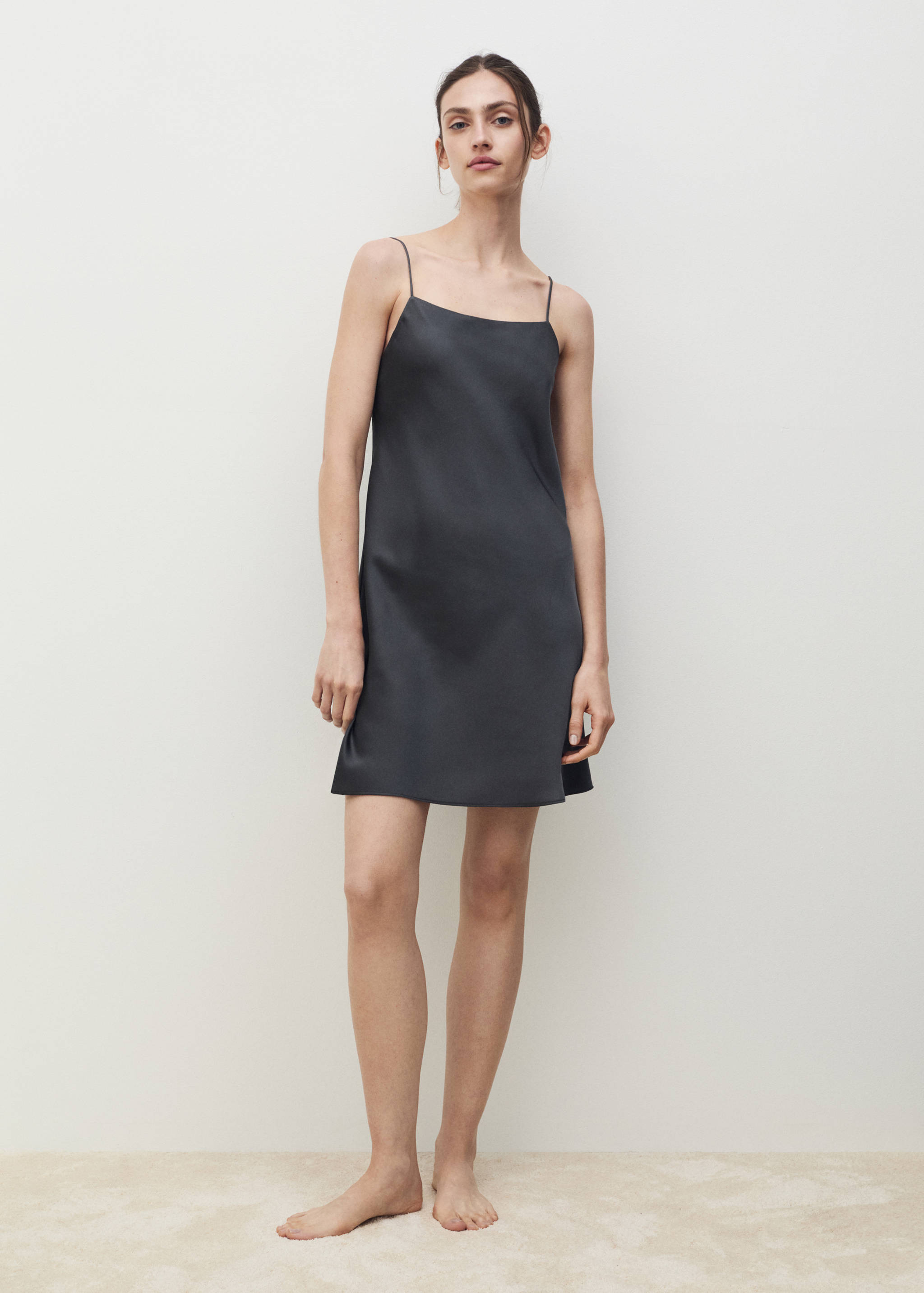 Satin nightgown with straps - General plane