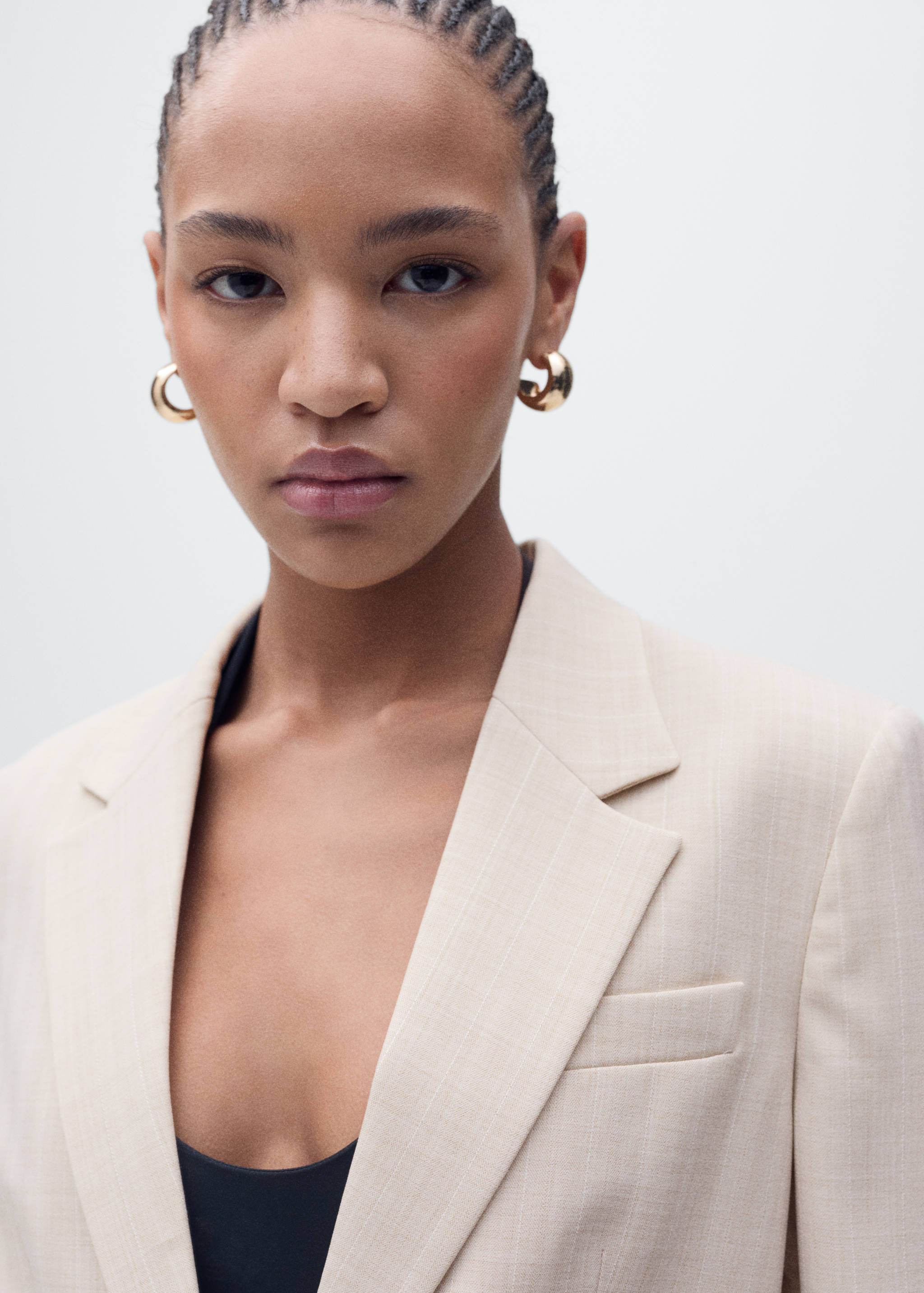 Blazer de fato com estrutura - Pormenor do artigo 6