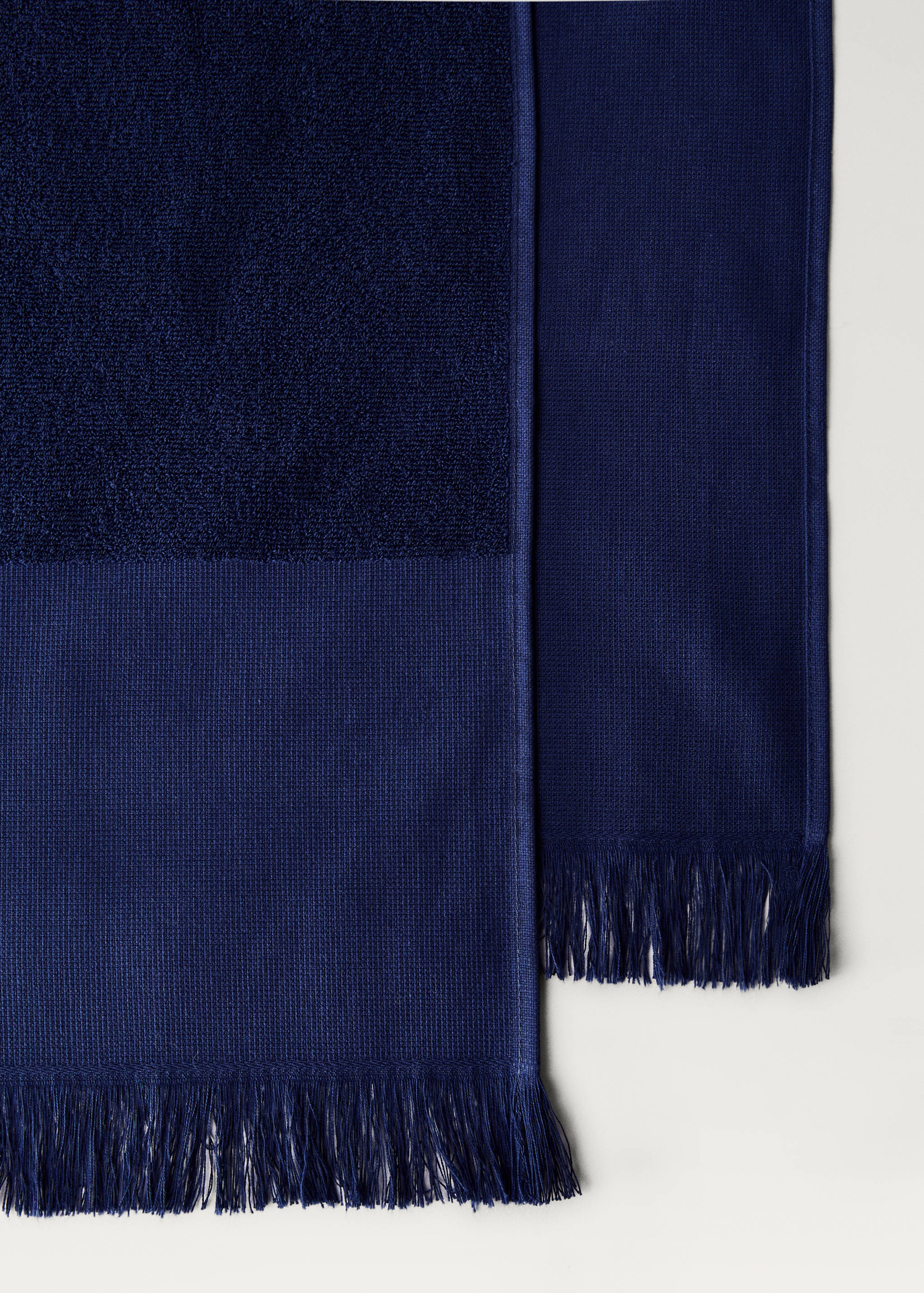 Serviette de plage en coton bouclette overdyed à franges - Détail de l'article 1