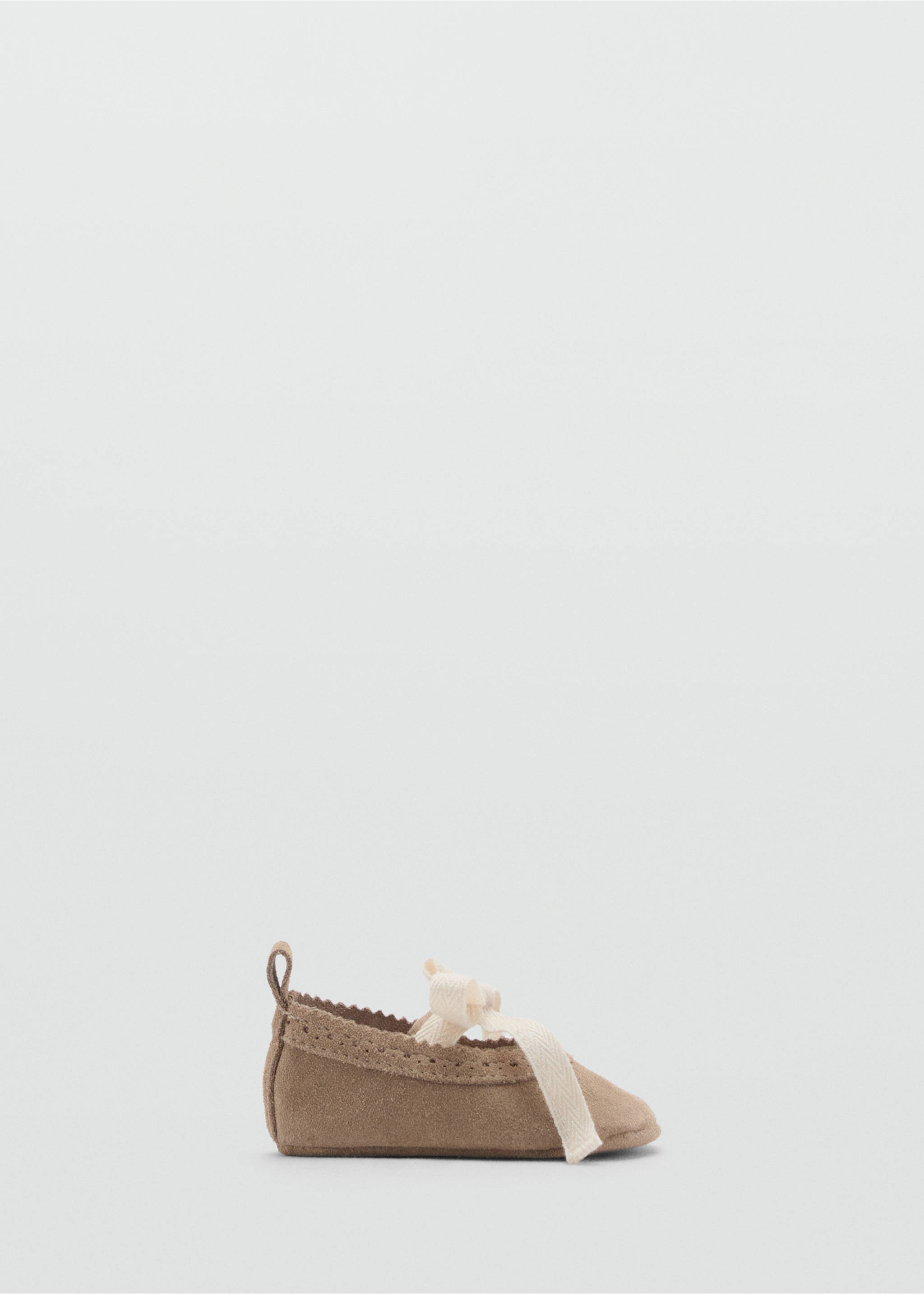 Leder-Ballerinas mit Schleife - Artikel ohne Model, Sandfarben. Ref: 87066730-00.