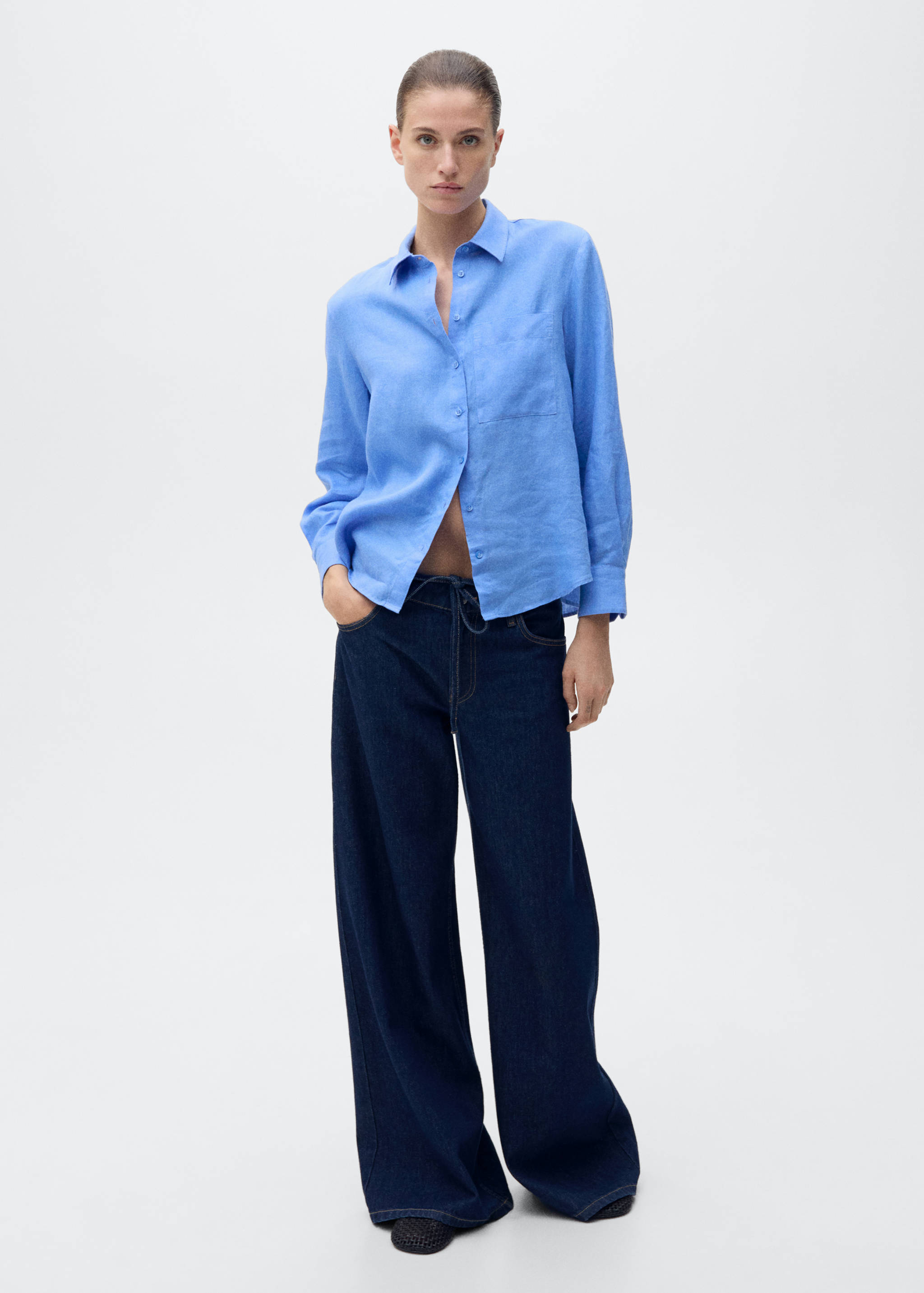 Camisa linho bolso - Plano geral