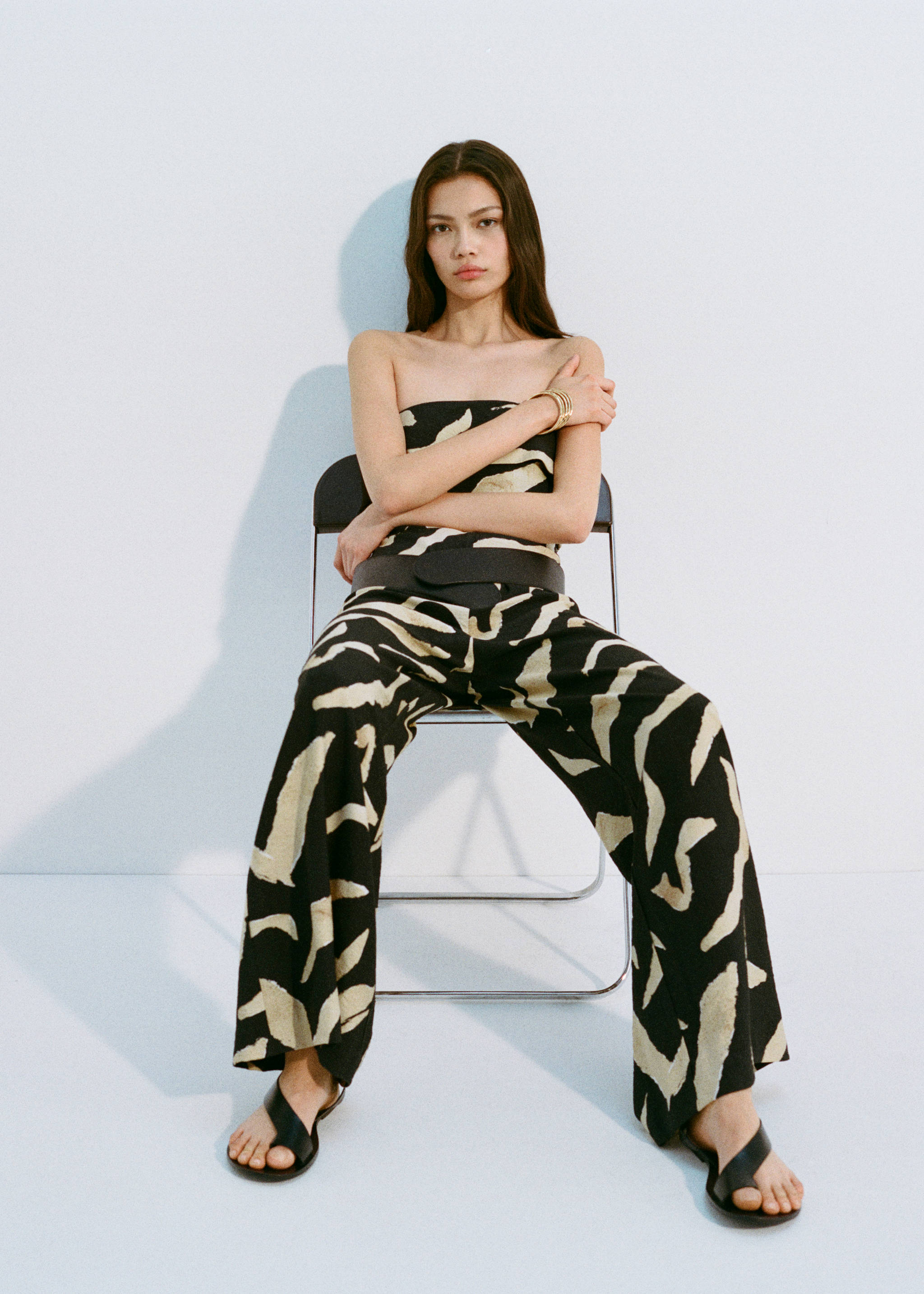 Printed strapless jumpsuit - Details of the article 9