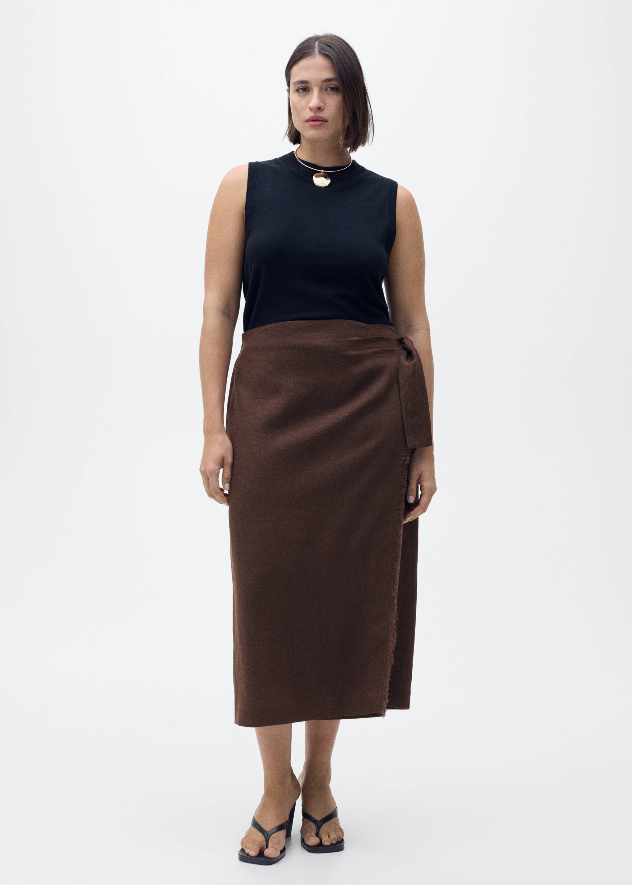 Linen sarong skirt - Details of the article 3, Chocolate. Ref: 87067175-00.