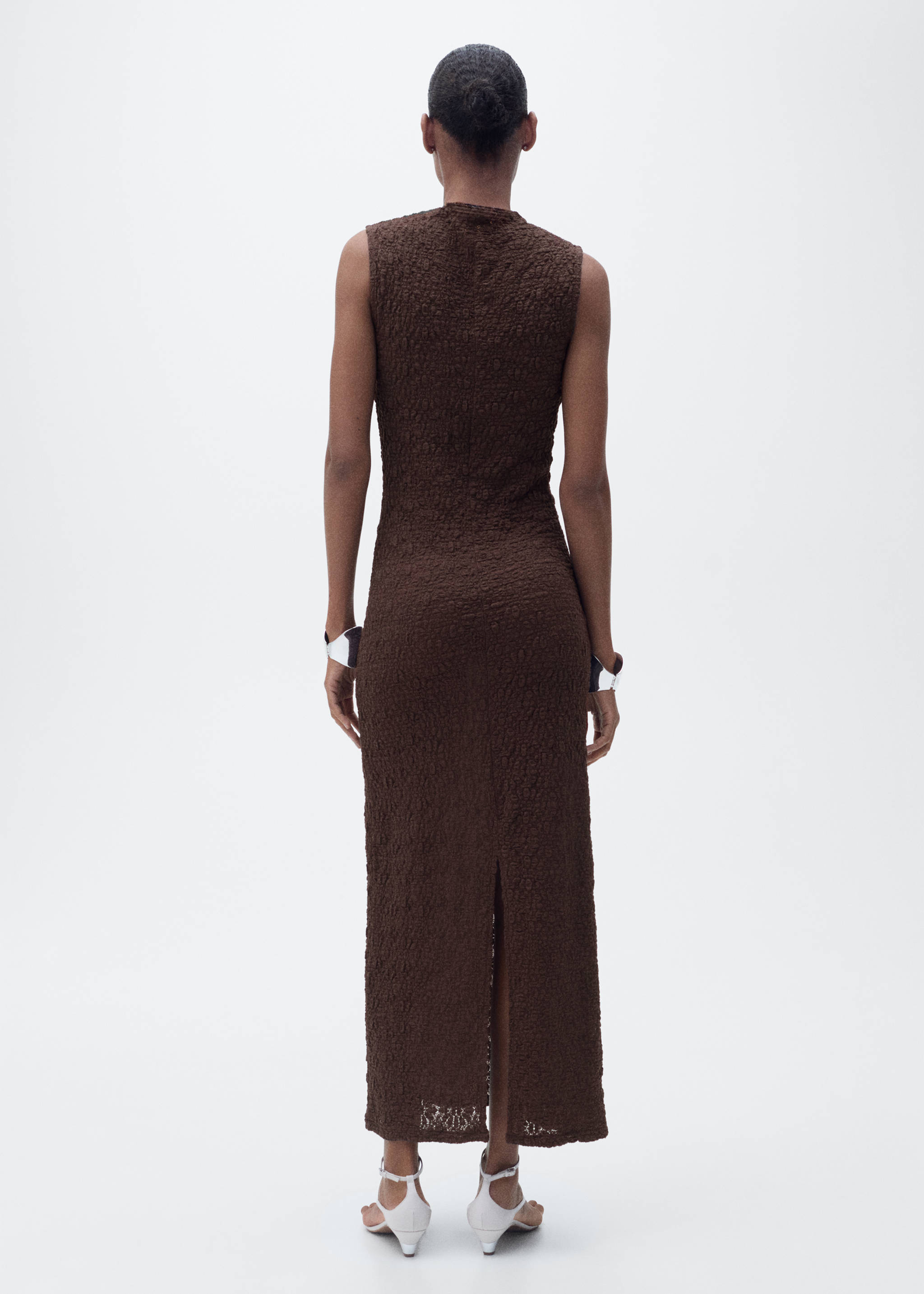 Perkins-neck textured dress - Reverse of the article