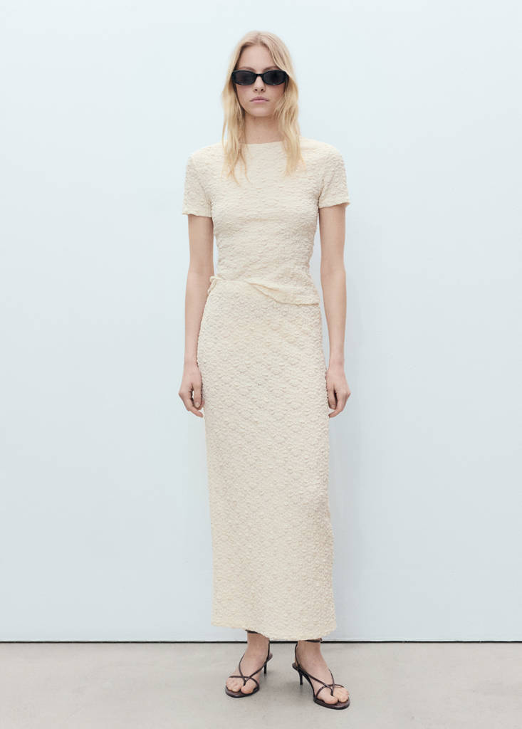 Textured fitted skirt — Ecru