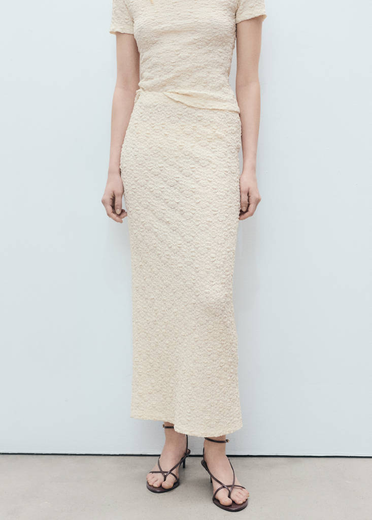 Textured fitted skirt — Ecru