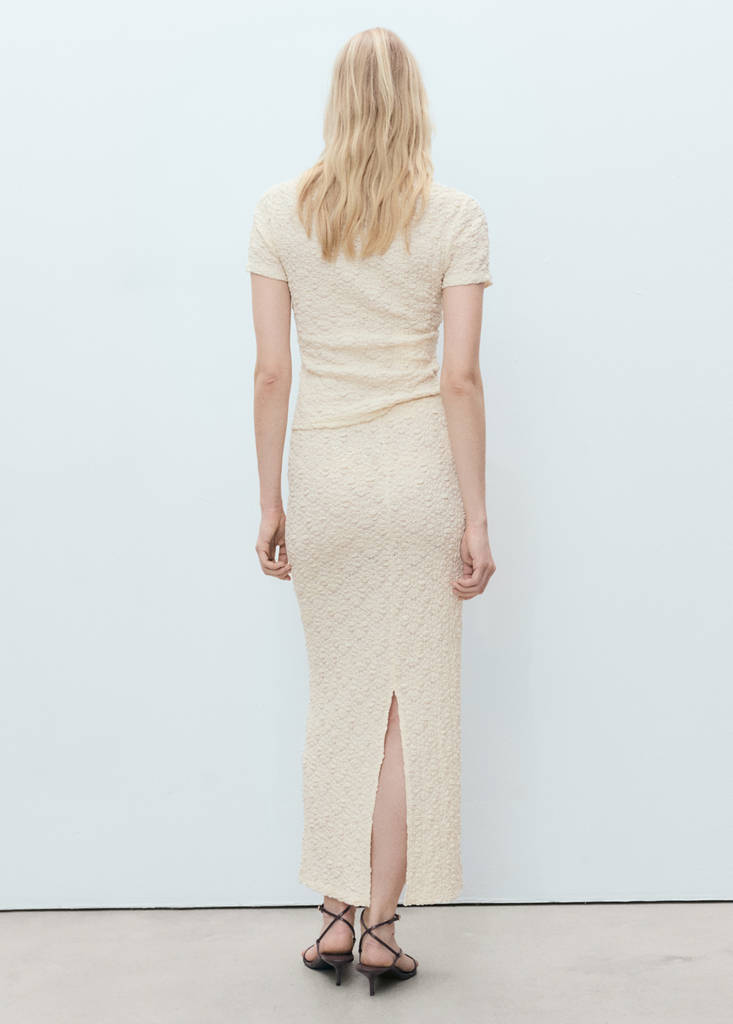 Textured fitted skirt — Ecru