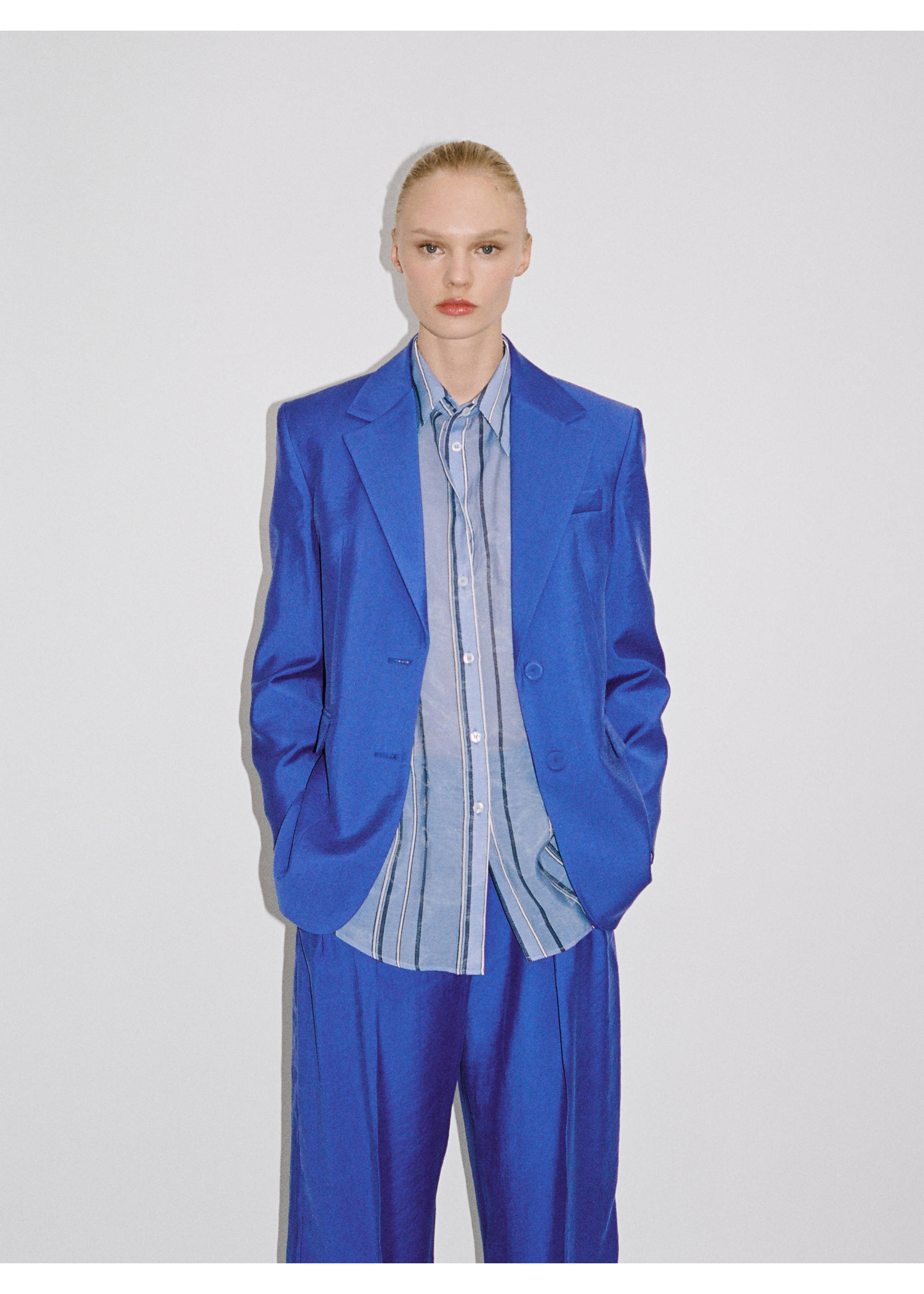Blazer traje estructura - Detalle del artículo 3, Azul. Ref: 87067194-00.