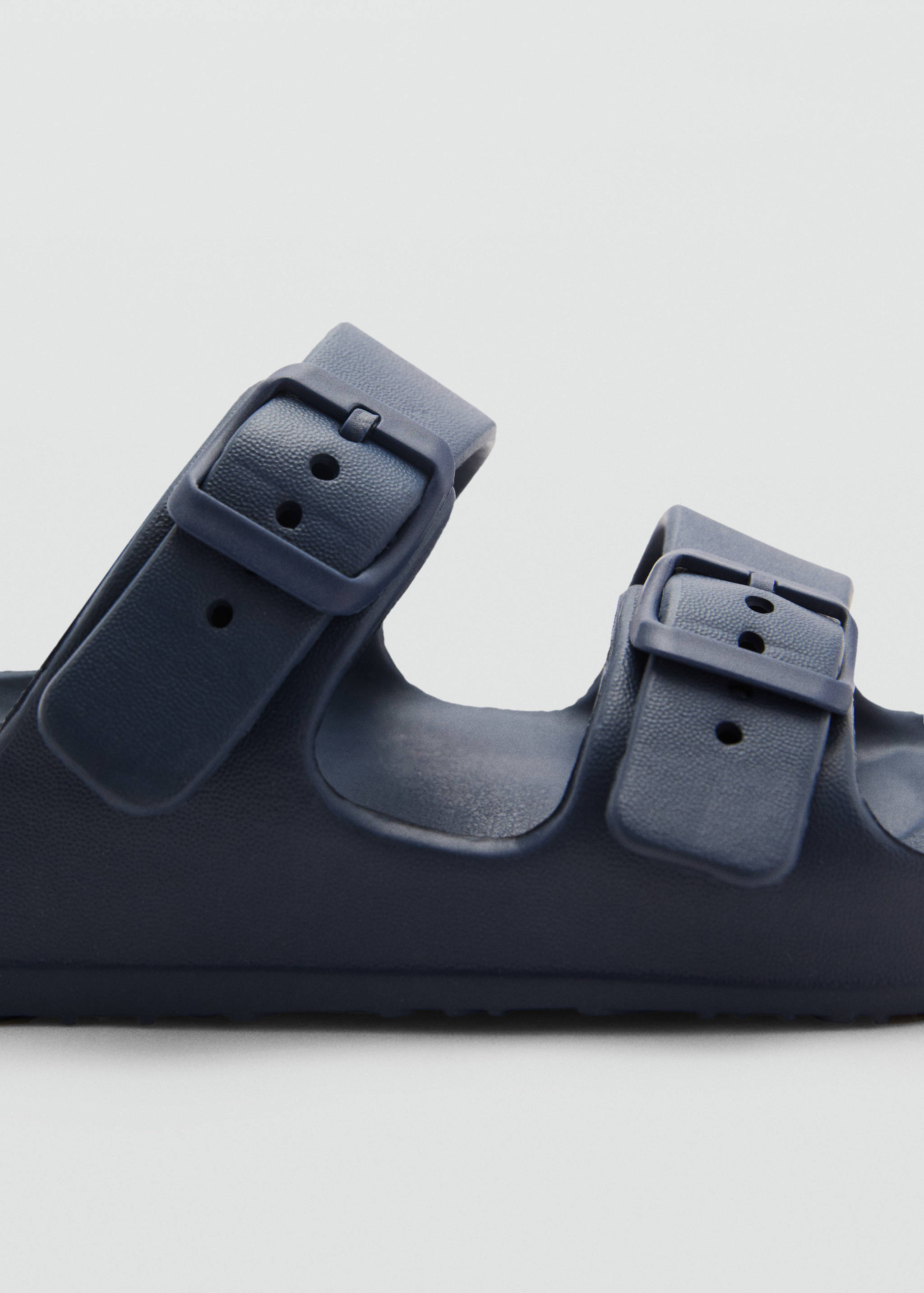 Chanclas tiras hebilla - Detalle del artículo 1