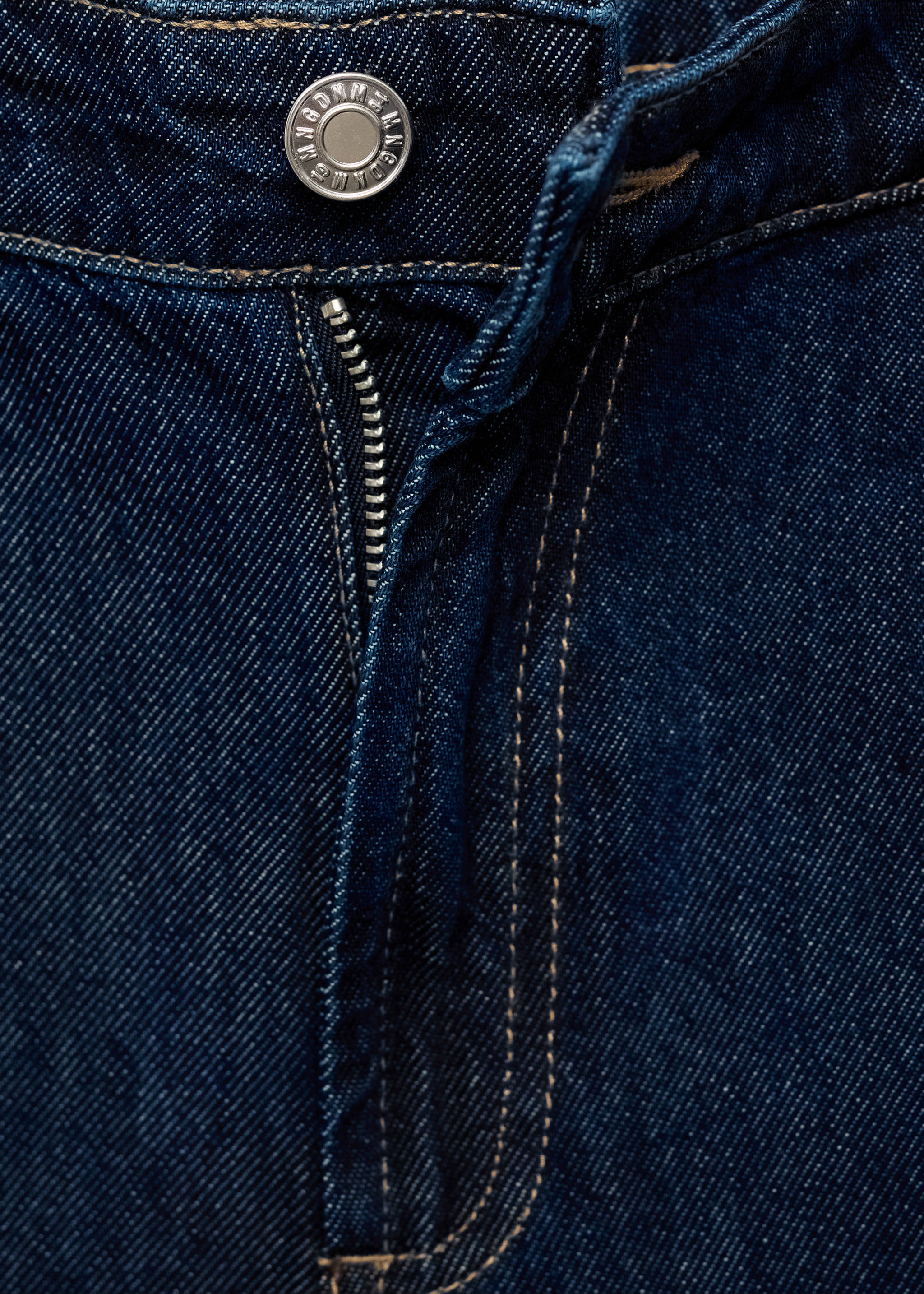Denim rinse-wash bermuda shorts with pleats - Details of the article 8, Open Blue. Ref: 87067705-00.