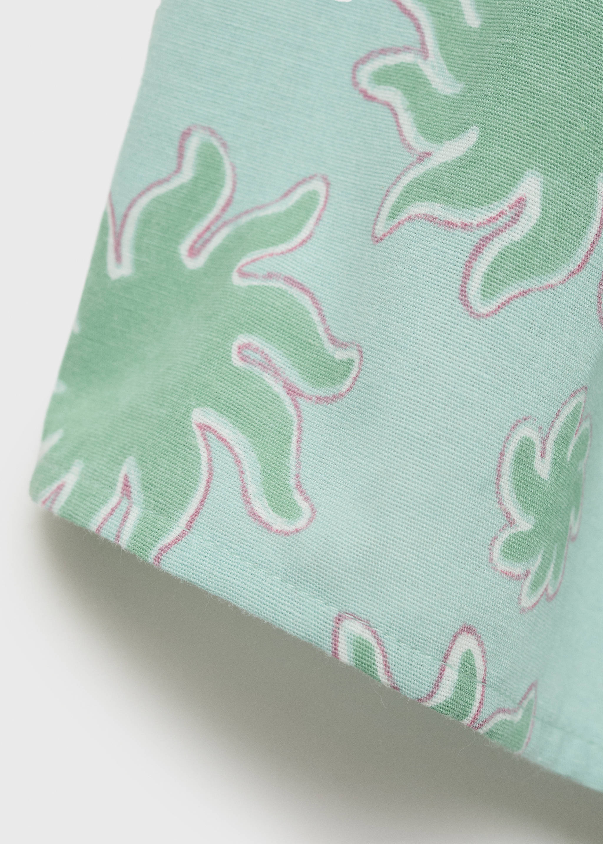 Printed sleeveless blouse - Details of the article 0