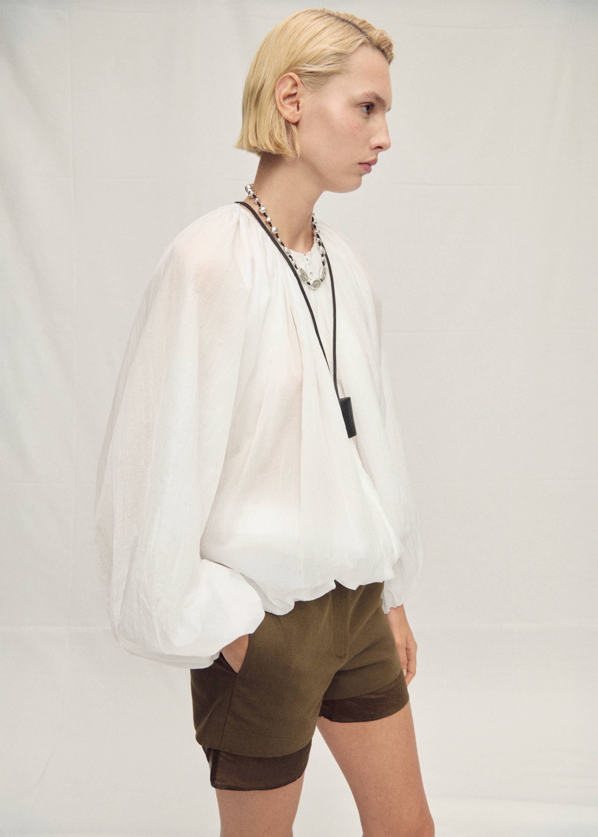 Prześwitująca marszczona kurtka - Szczegóły artykułu 1