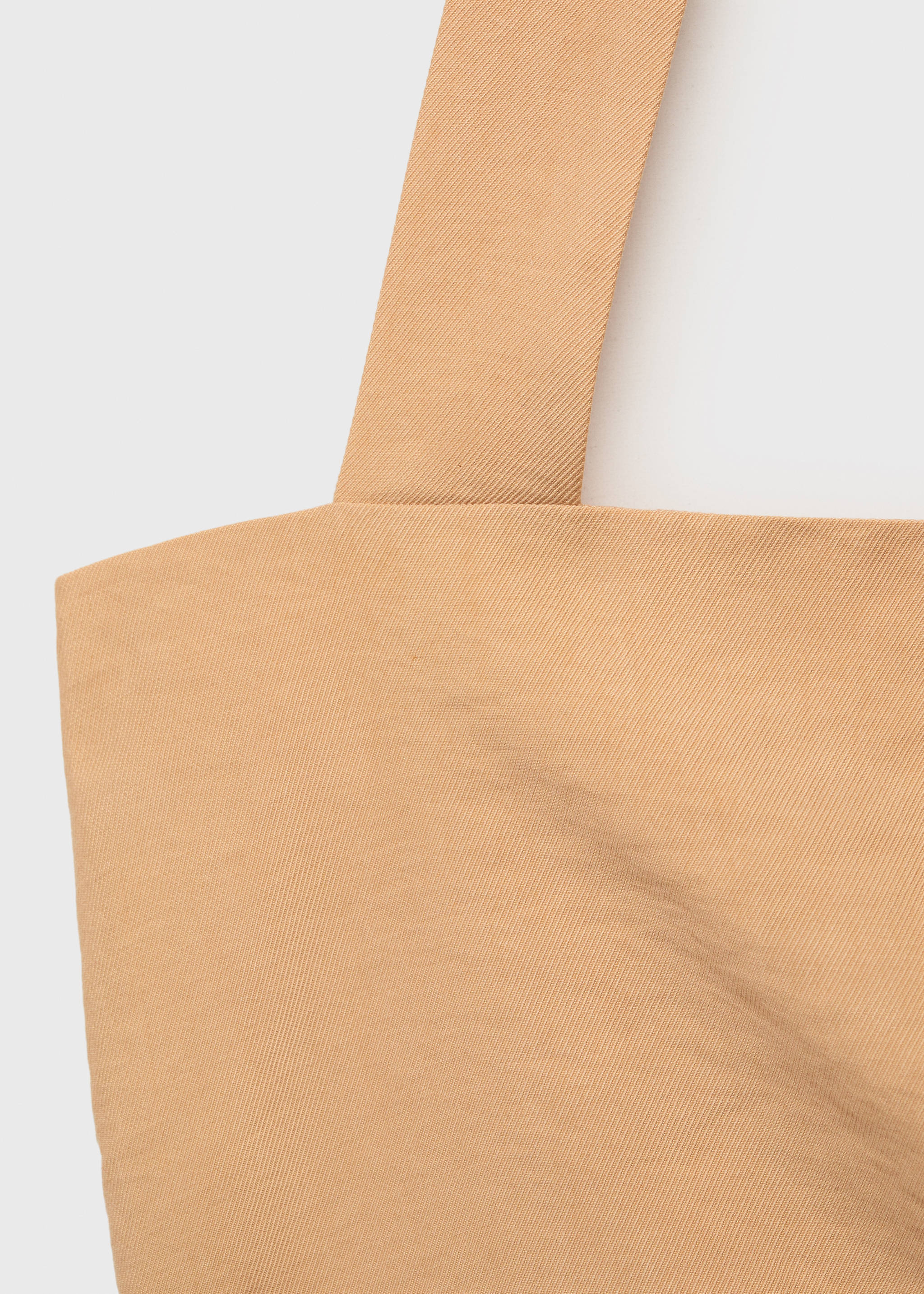 Lyocell top with gathered detail - Details of the article 8